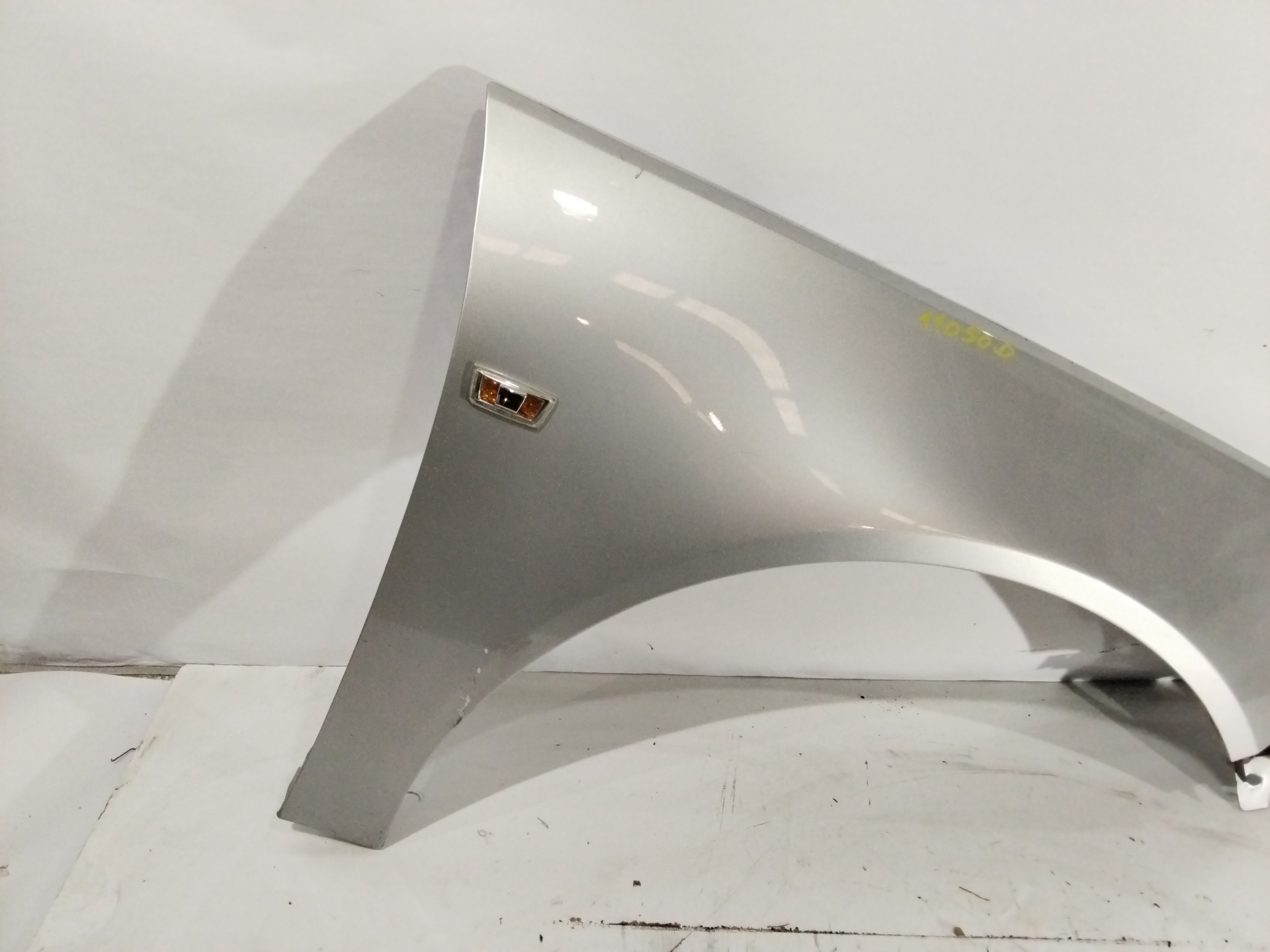 Parafango anteriore destro A20DTJ,A20DT 13277521 de Opel Insignia 2008-2011 - pieza usada