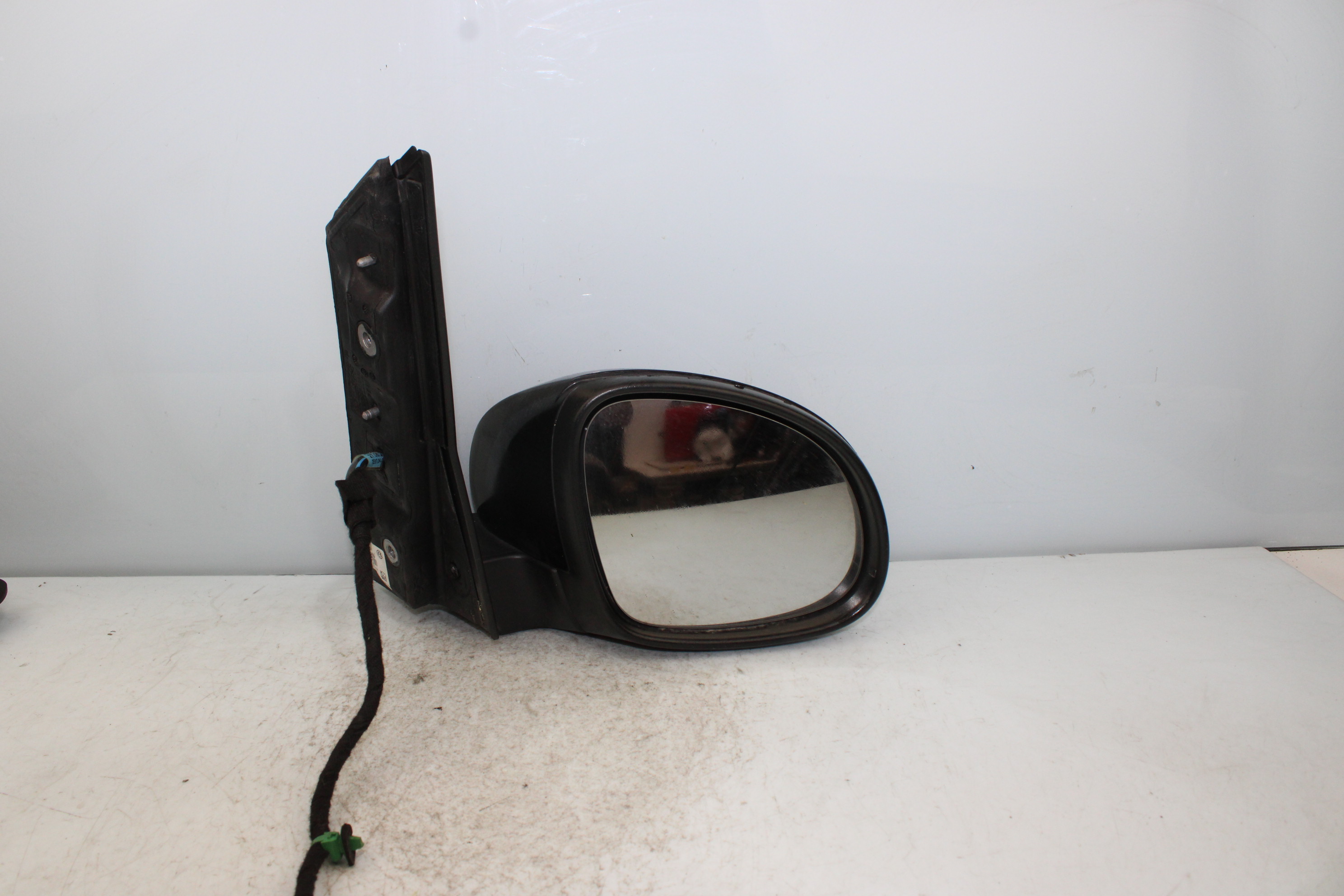 SEAT Alhambra 2 generation (2010-2021) Right Side Wing Mirror 7N1857502H 25196382