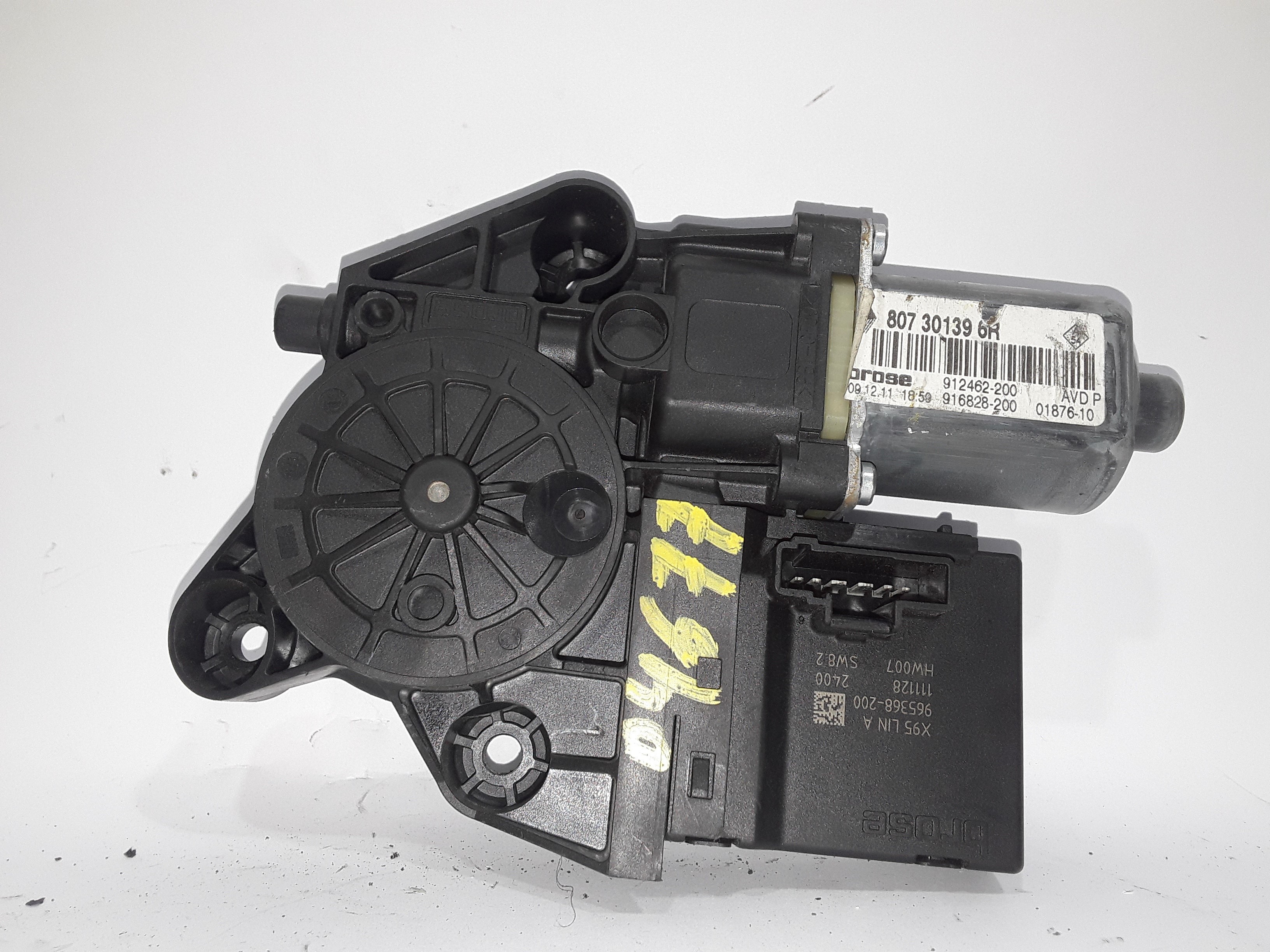 RENAULT Megane 3 generation (2008-2020) Front Right Door Window Control Motor 807301396R 19301742