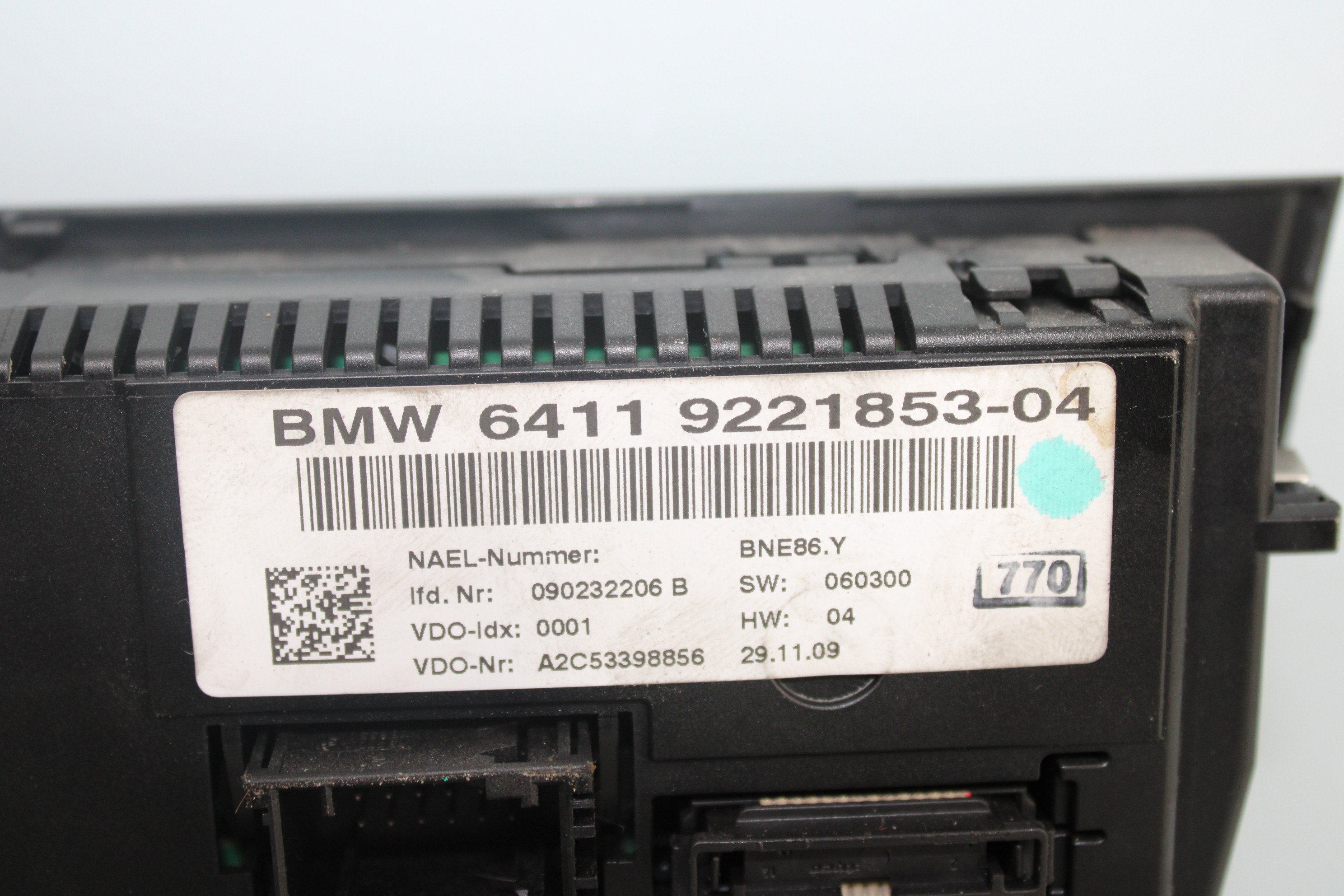 BMW 1 Series E81/E82/E87/E88 (2004-2013) Klimato kontrolės (klimos) valdymas 698100F010 24064213
