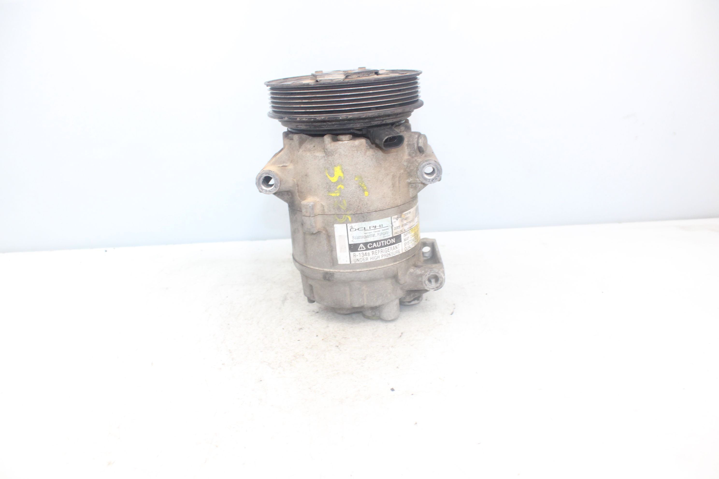 RENAULT Megane 2 generation (2002-2012) Hасос кондиционера 01140017 24059440