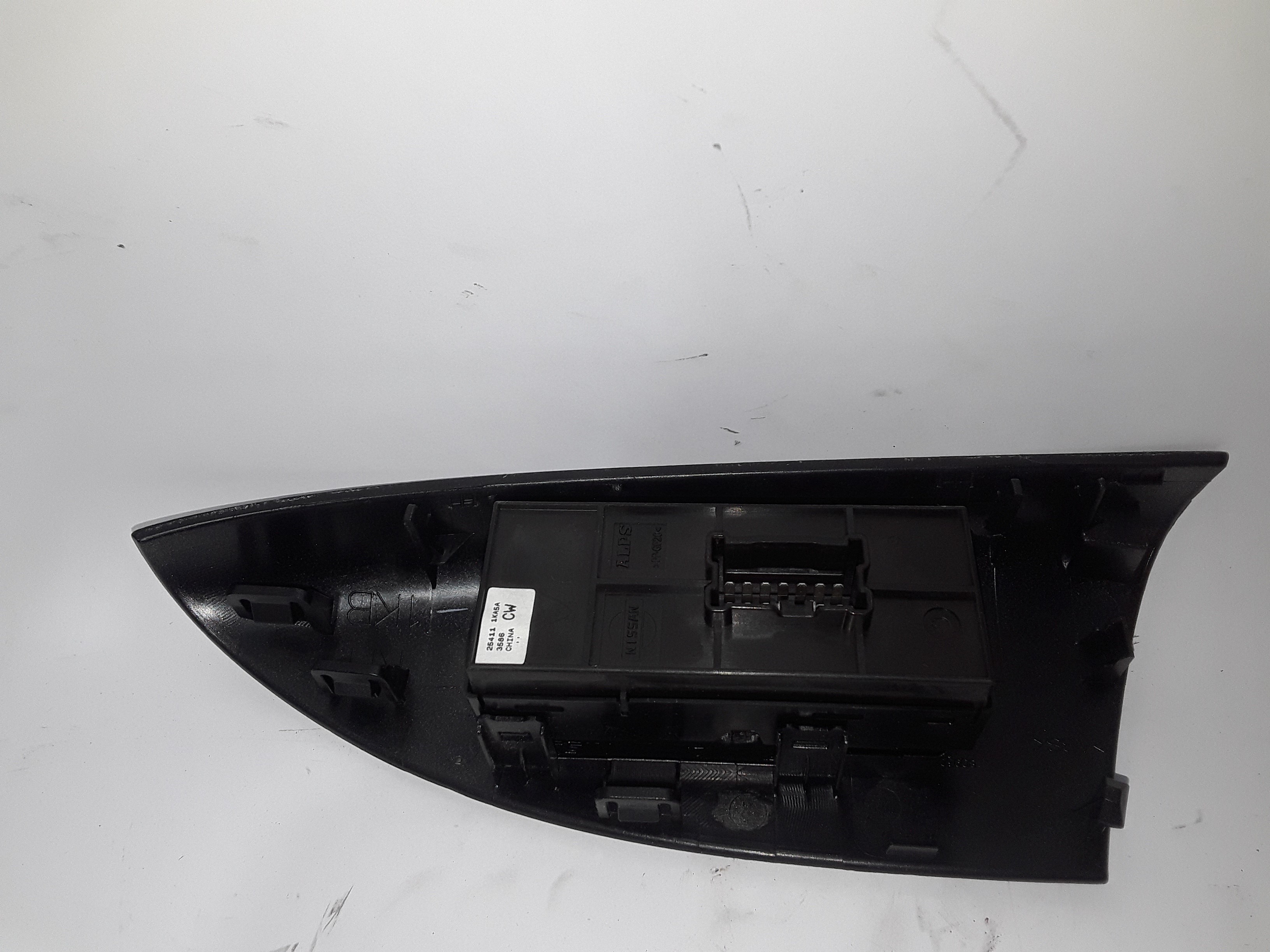 NISSAN Juke YF15 (2010-2020) Front Right Door Window Switch 254111KA5A 19306270