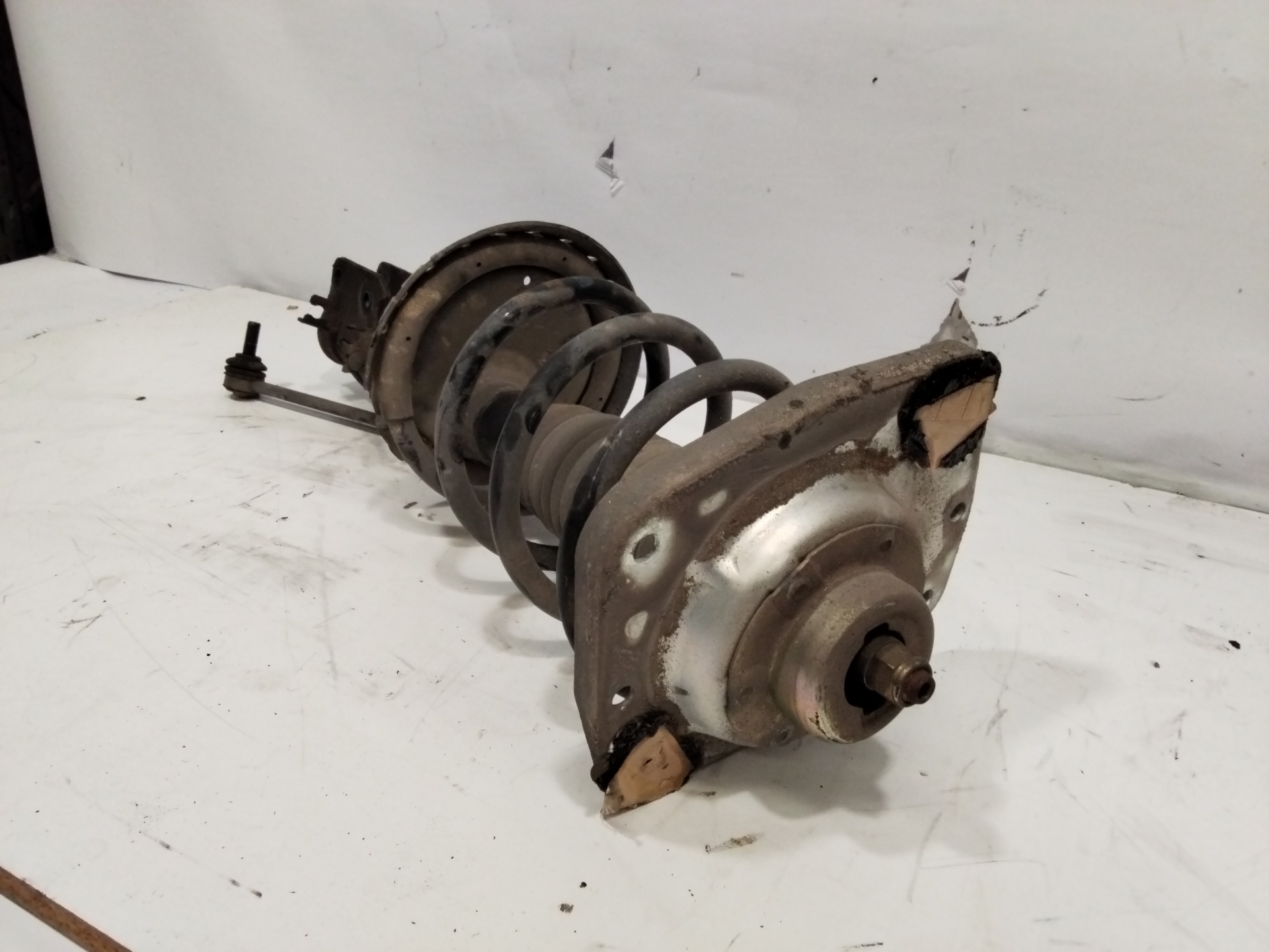 Amortiguador delantero izquierdo 1400567280 de Fiat Scudo 2011-2020 - pieza usada