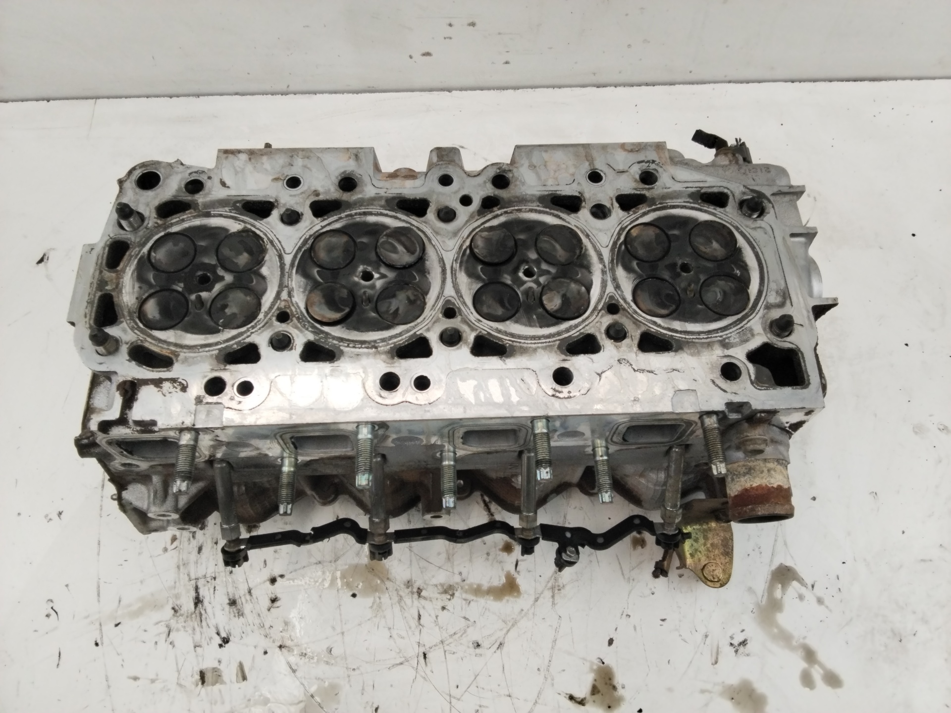 NISSAN Almera N16 (2000-2006) Chiulasă motor NOTIENEREFERENCIA 25189107