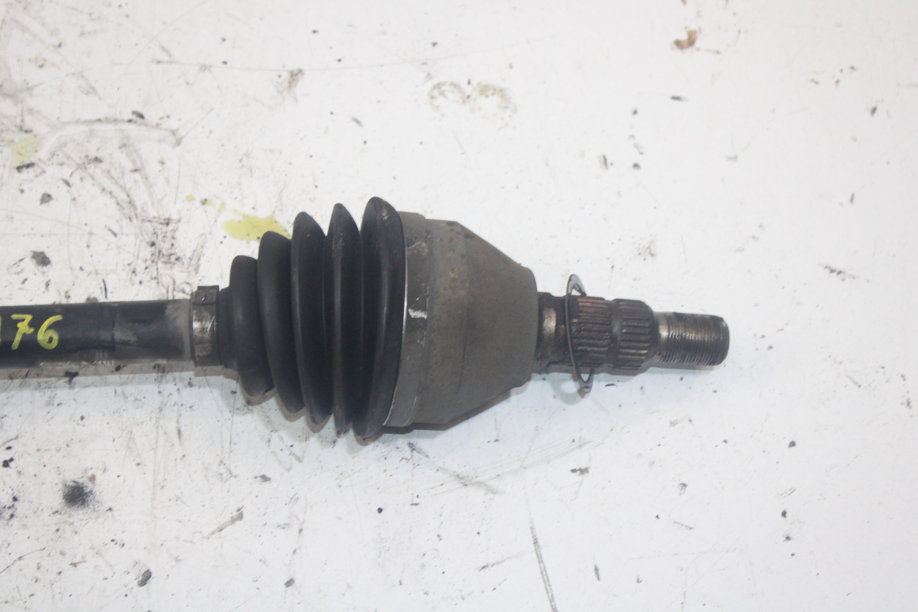 OPEL Insignia A (2008-2016) Front Left Driveshaft 13228199 23889100