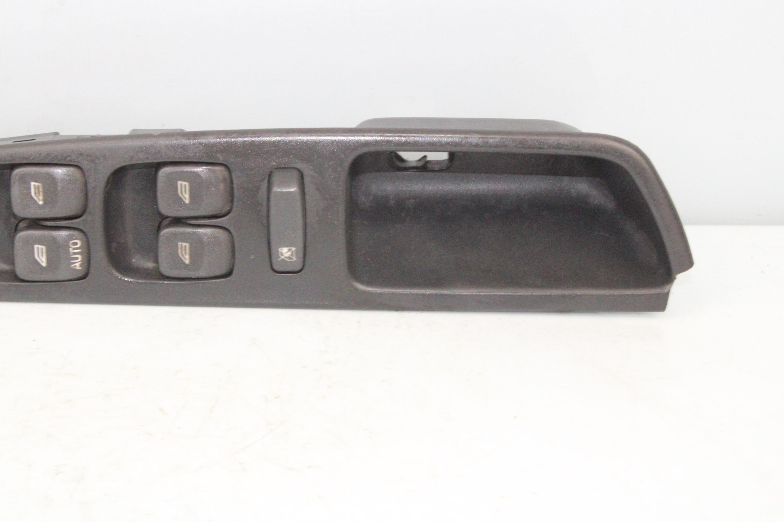 VOLVO S40 1 generation (1996-2004) Commutateur de fenêtre de porte avant gauche 30638694 25177390