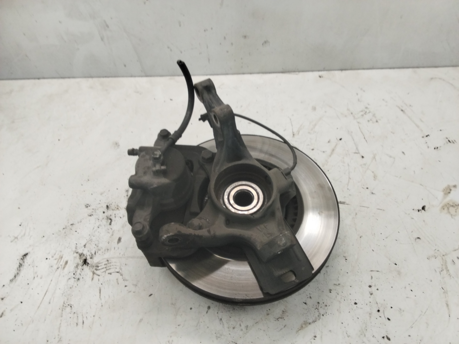 HYUNDAI i40 VF (1 generation) (2011-2020) Front Right Wheel Hub NOTIENEREFERENCIA 25191286