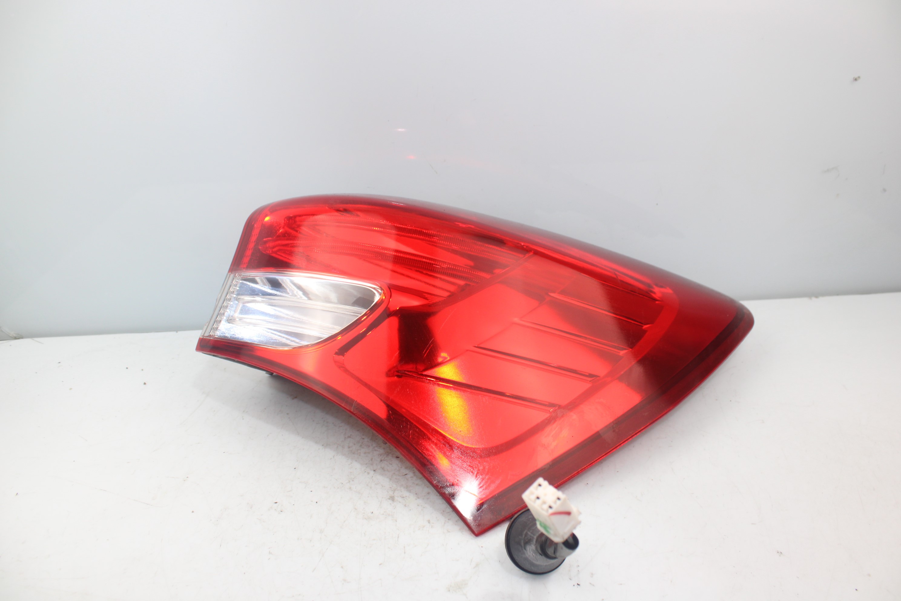 HYUNDAI ix20 1 generation (2010-2020) Rear Right Taillight Lamp 924021K0 25188995