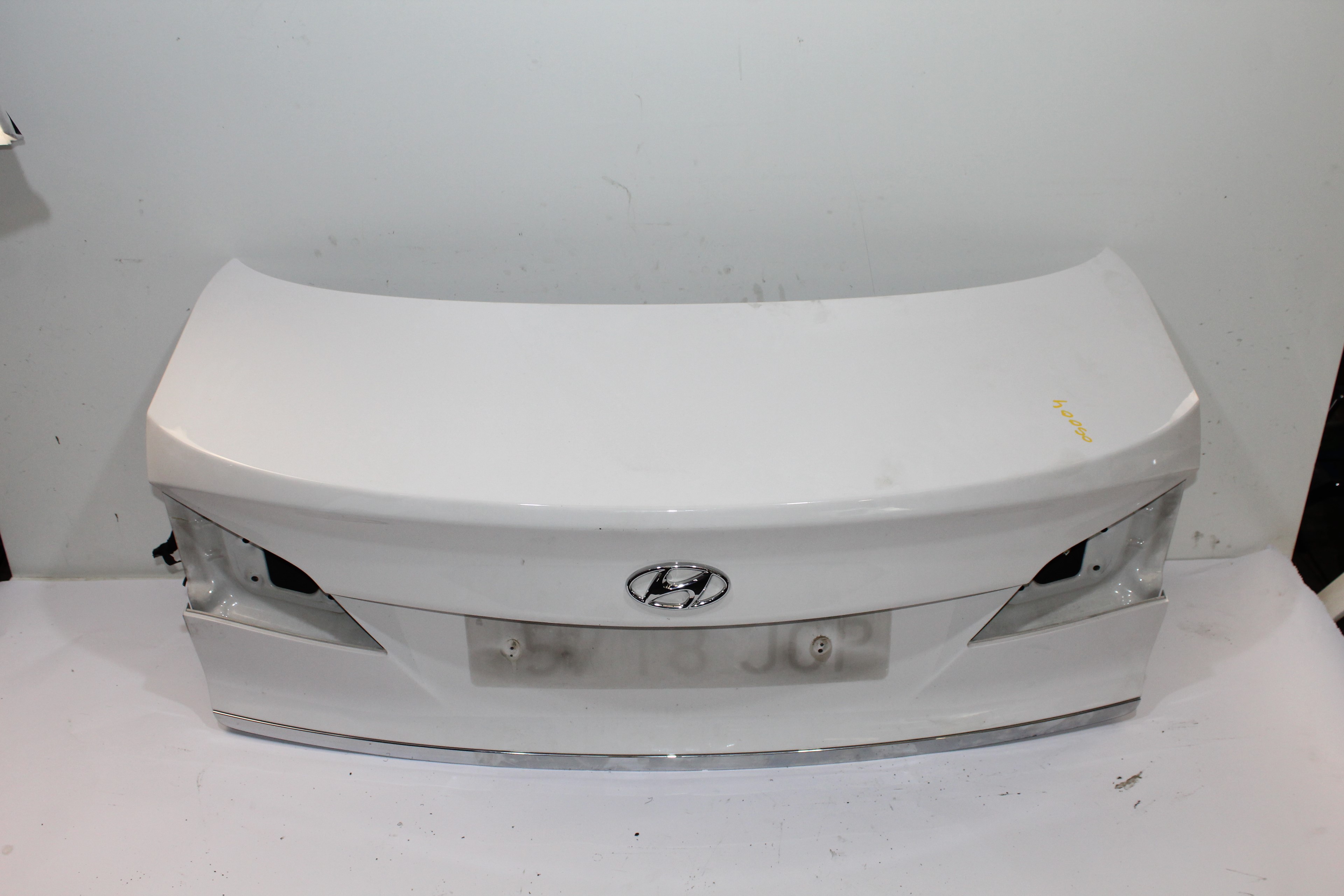 HYUNDAI i40 VF (1 generation) (2011-2020) Крышка багажника 692003Z310 23712647