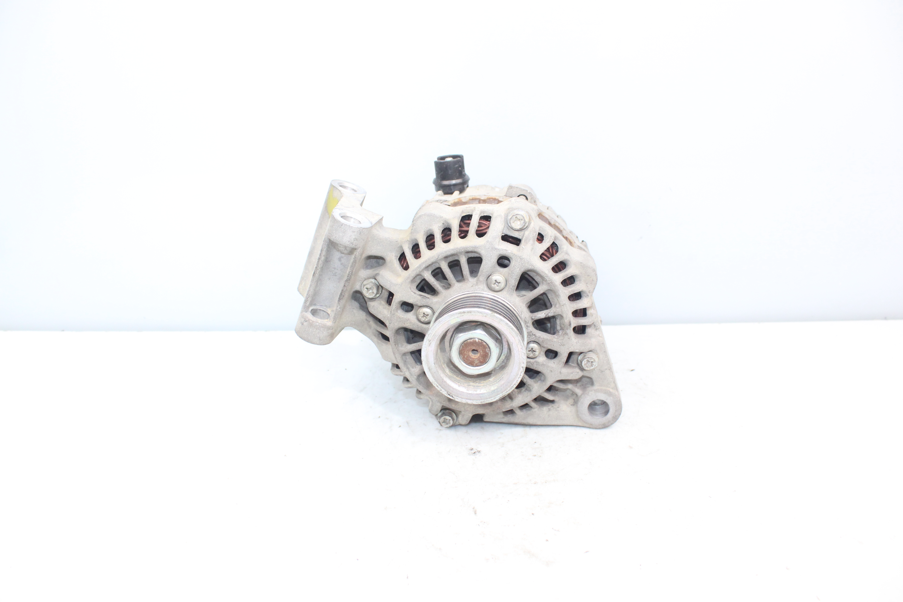 FORD Fiesta 5 generation (2001-2010) Alternateur 2S6T10300CB 23779088