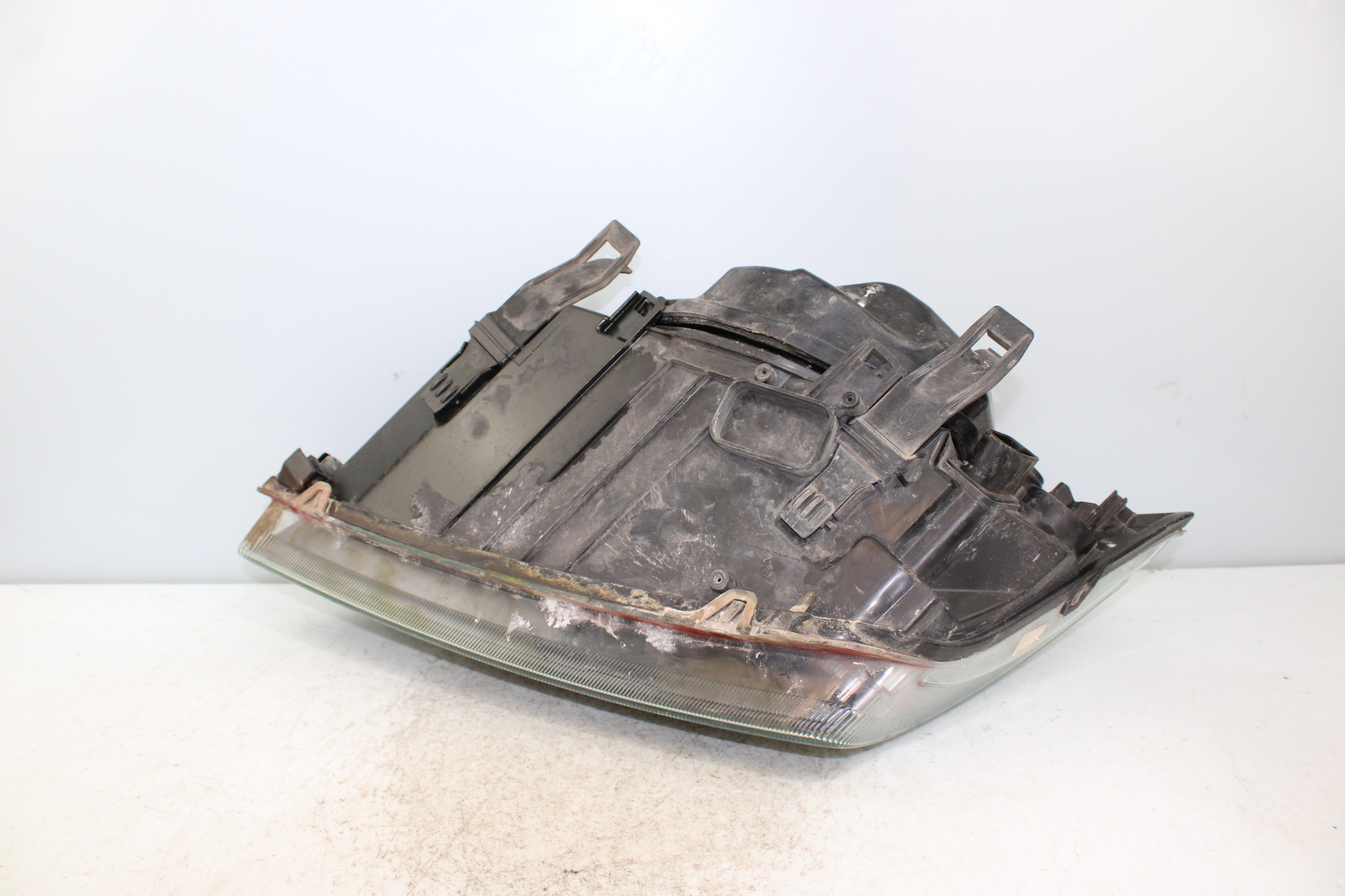 FORD Focus 2 generation (2004-2011) Front Right Headlight 4M5113K060 25266904