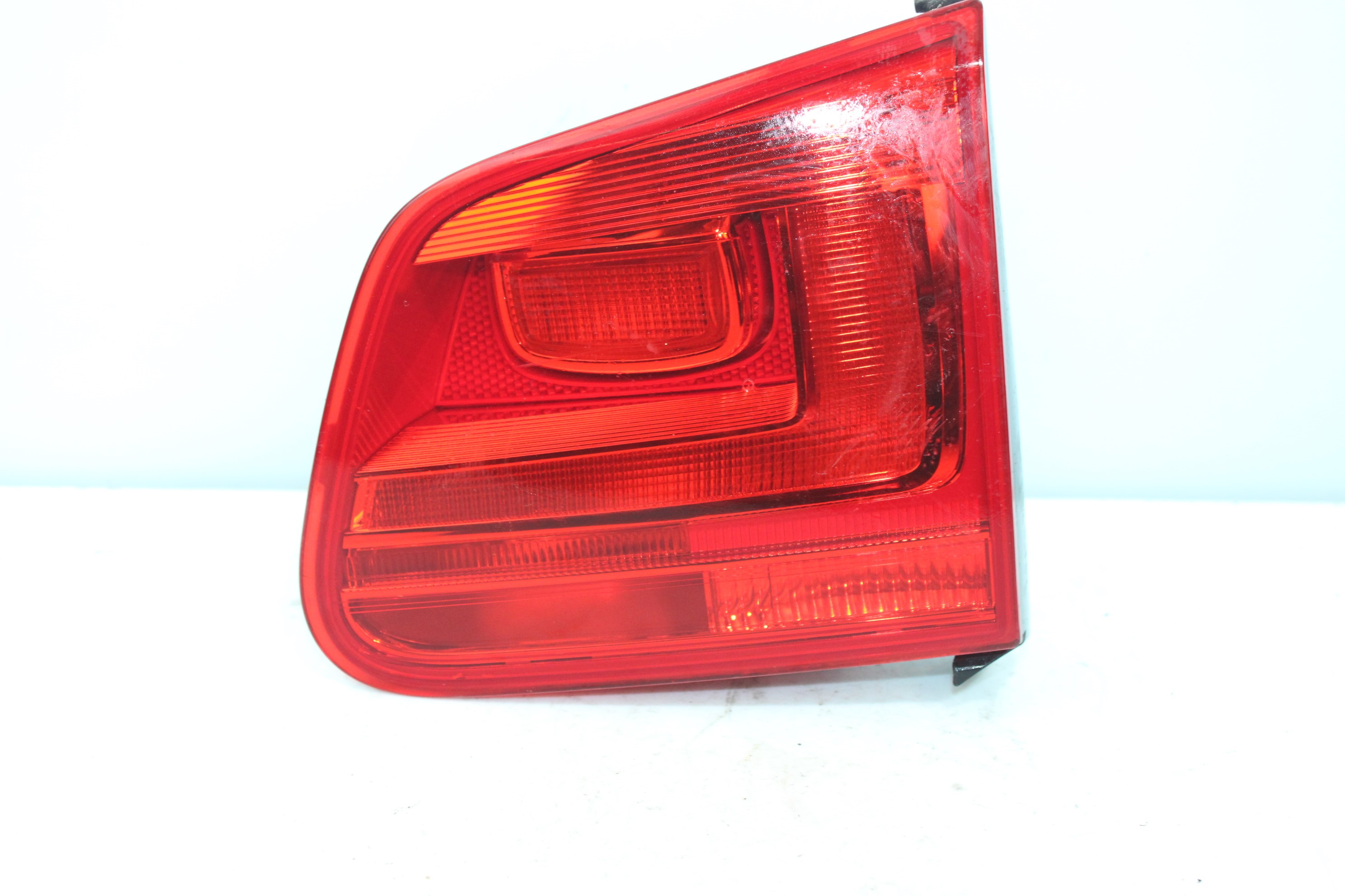 VOLKSWAGEN Tiguan 1 generation (2007-2017) Rear Right Taillight Lamp 5N0945310 25179039