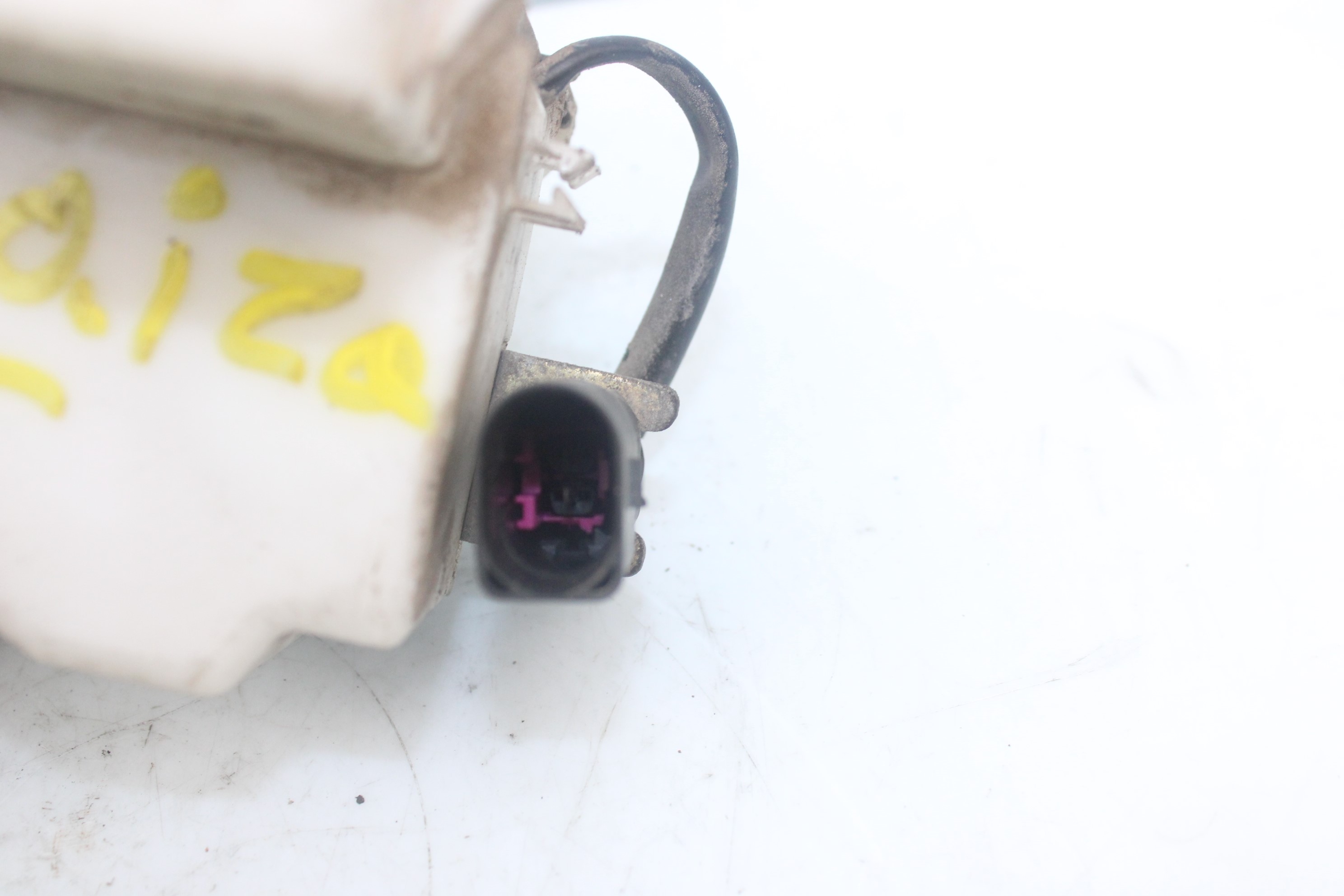 SEAT Ibiza 2 generation (1993-2002) Front Left Door Lock 6K4837015D 24061375