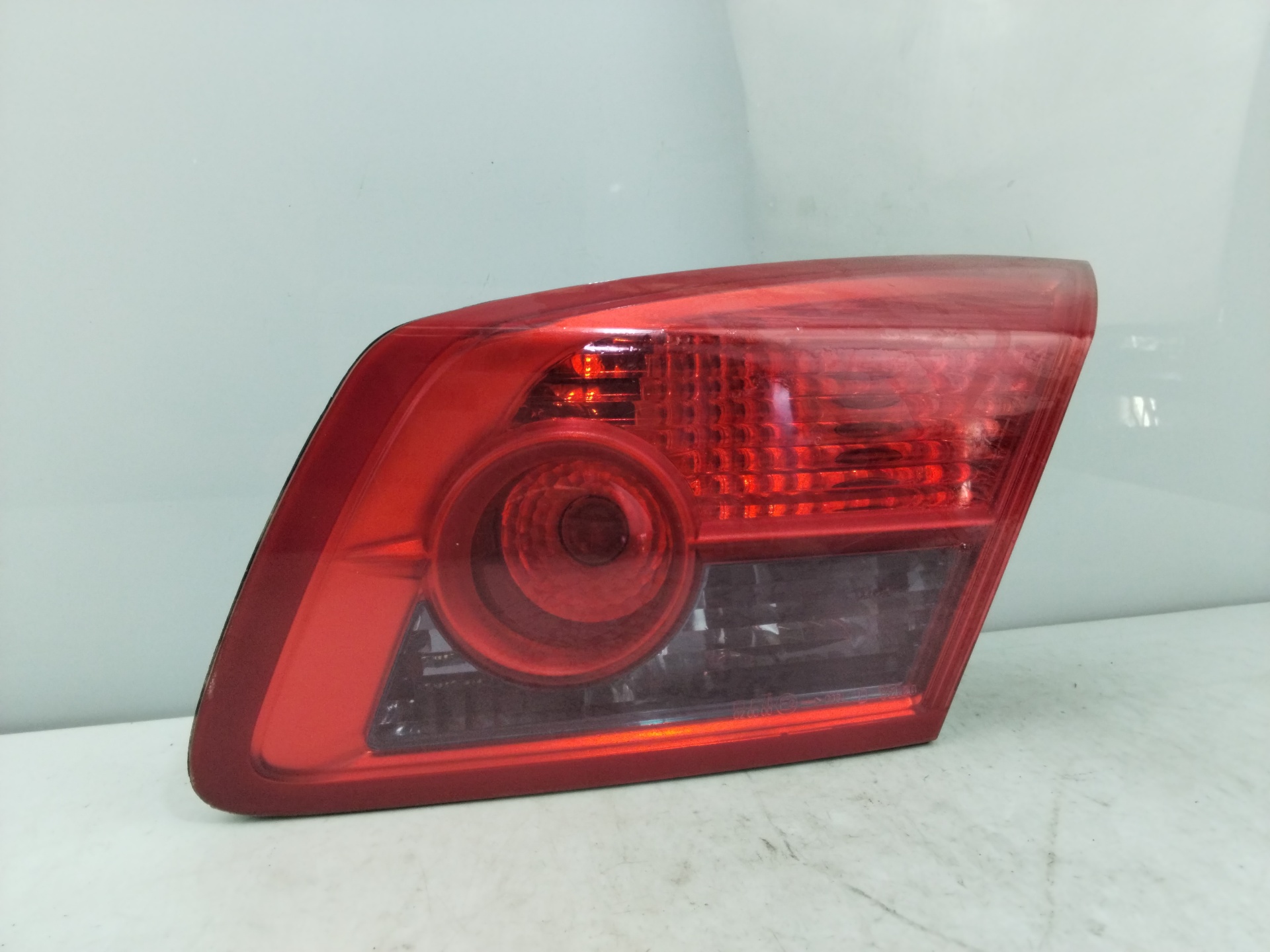 Innenrückleuchte rechts G9T702,G9T600,G9T700,G9T606,G9T607 8200014360 de Renault Vel satis (bj0_) 2002-0 - pieza usada