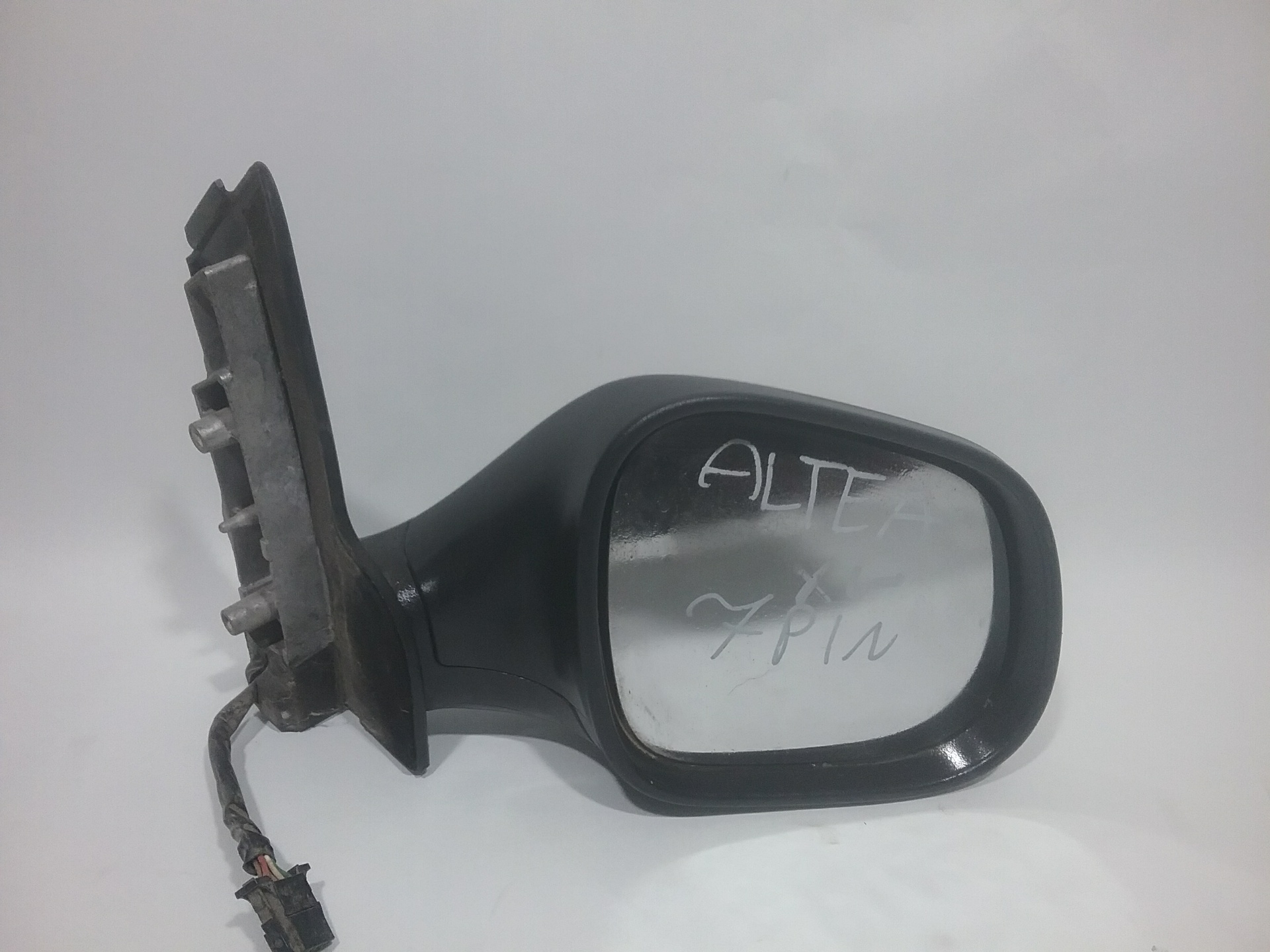 SEAT Toledo 3 generation (2004-2010) Right Side Wing Mirror 014142 19281388