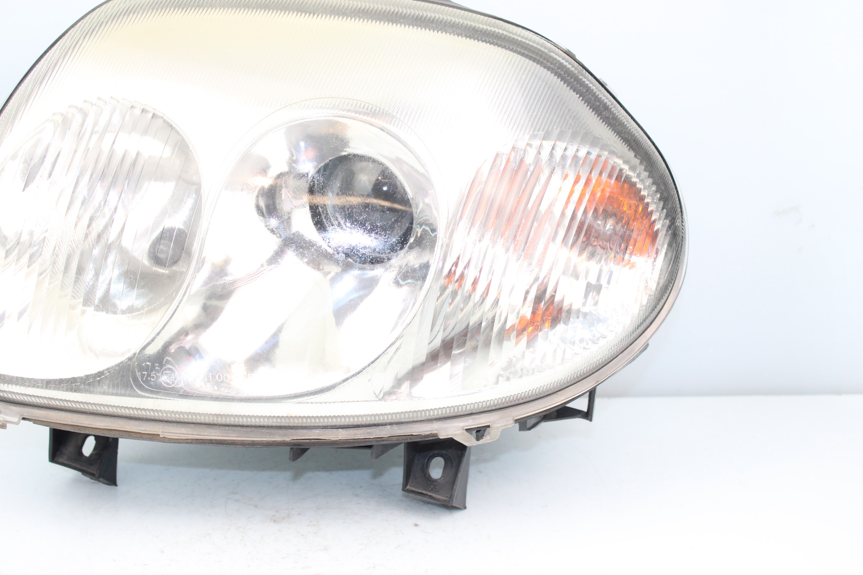 RENAULT Clio 3 generation (2005-2012) Front Left Headlight 085511136L 22635769