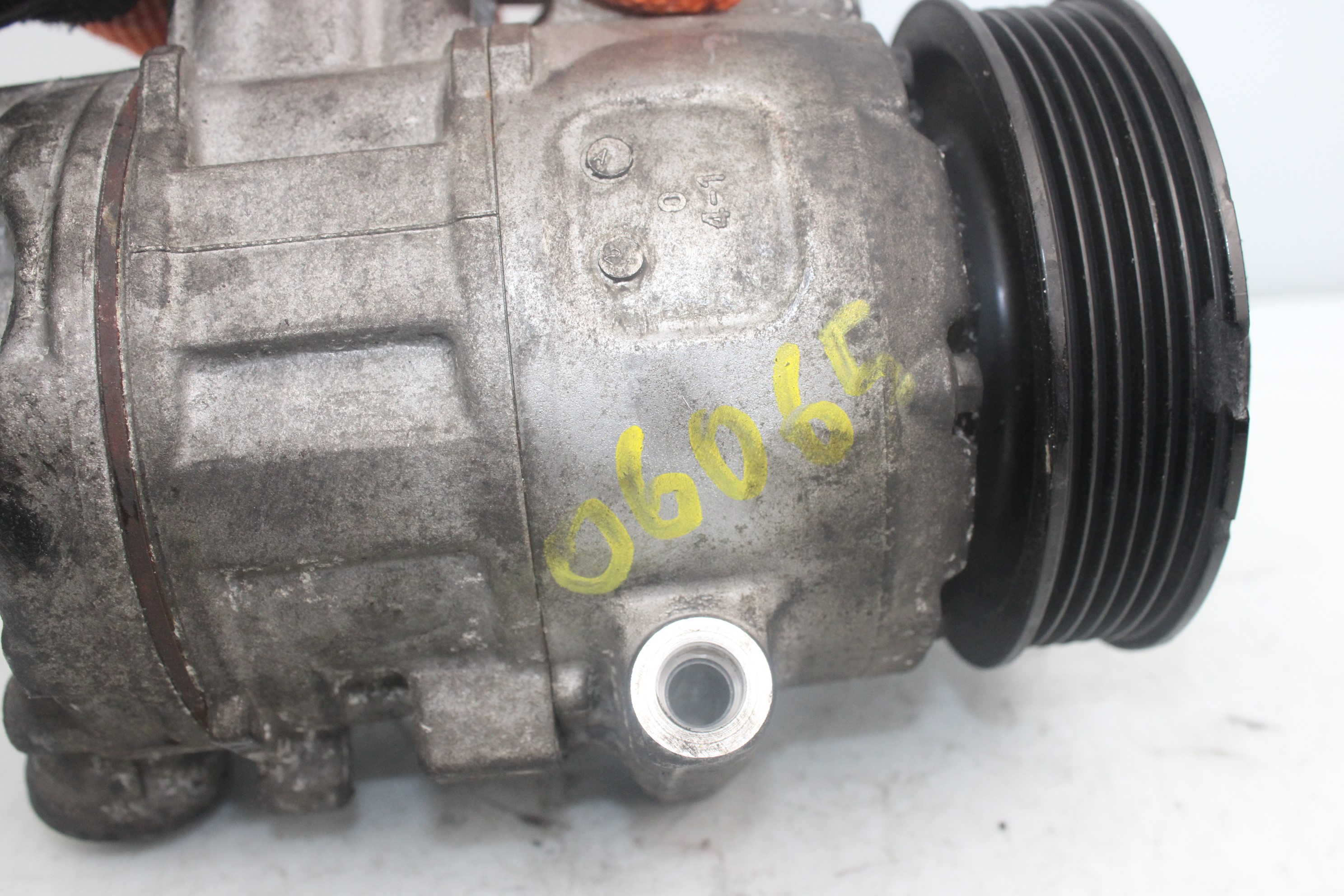 SEAT Ibiza 3 generation (2002-2008) Air Condition Pump 6Q0820808G 23769943