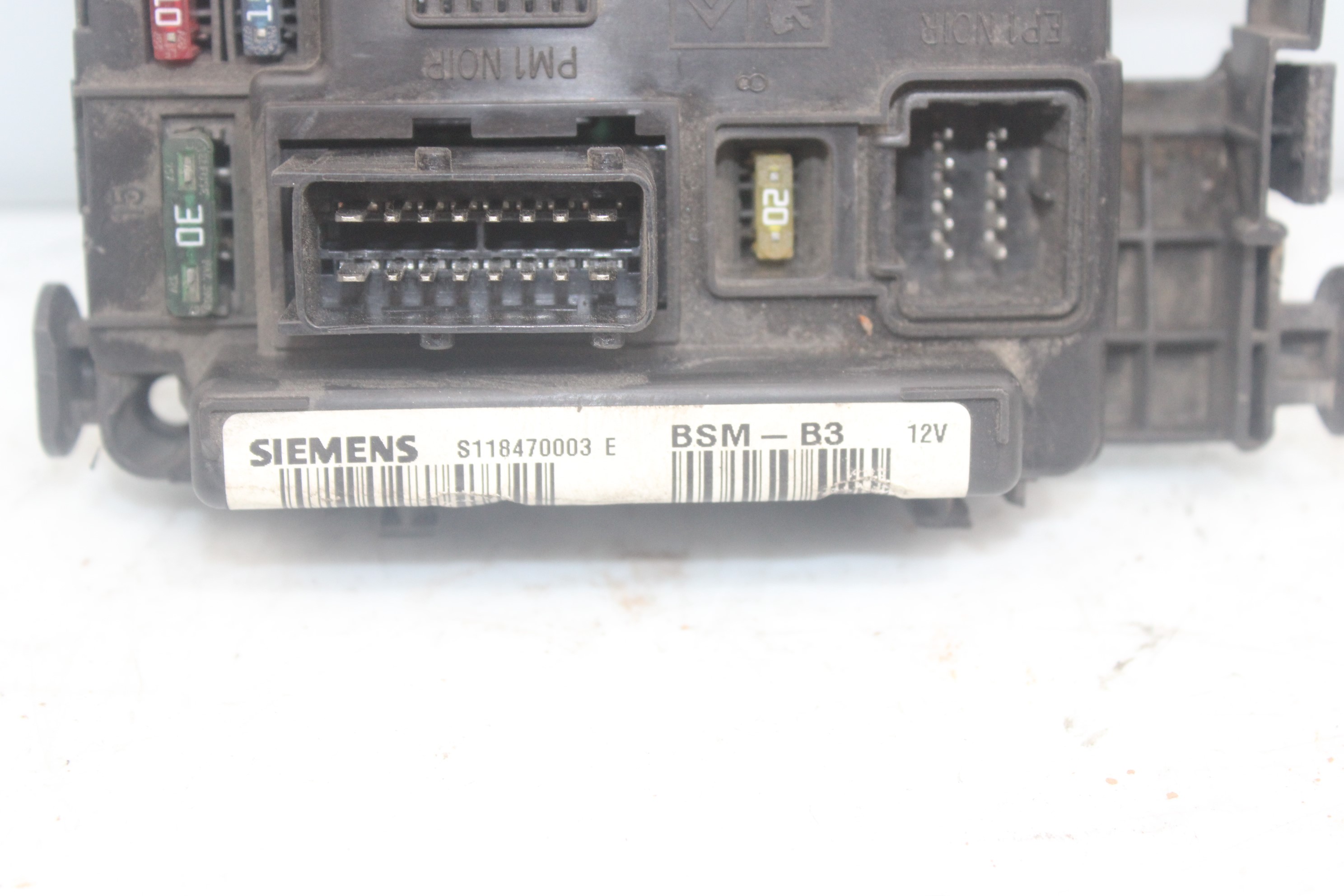 Caja de relés / fusibles 8HXDV4TD,8HZ,8HX 964349888000 de Citroen C3 ii (sc_) 2009-2016 68 CV - pieza usada