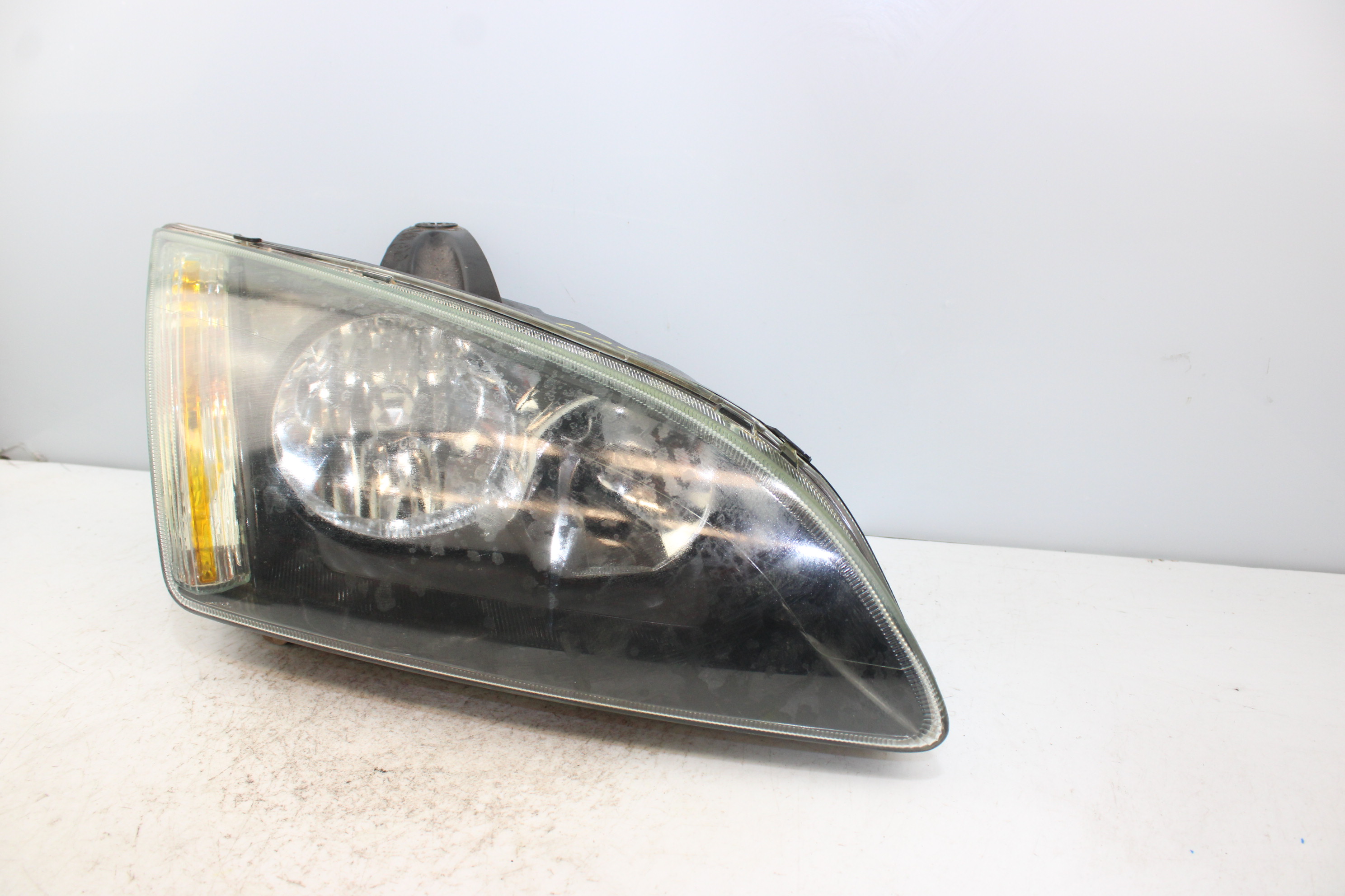 FORD Focus 2 generation (2004-2011) Front Right Headlight 4M5113K060 25266904