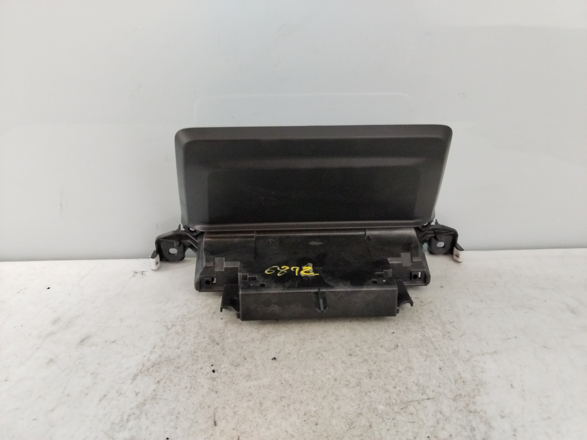 Schermo multifunzione YH01,YHZ 9828418380 de Peugeot 3008 monospace (0u_) 2009-2016 con 97797 km - pieza usada