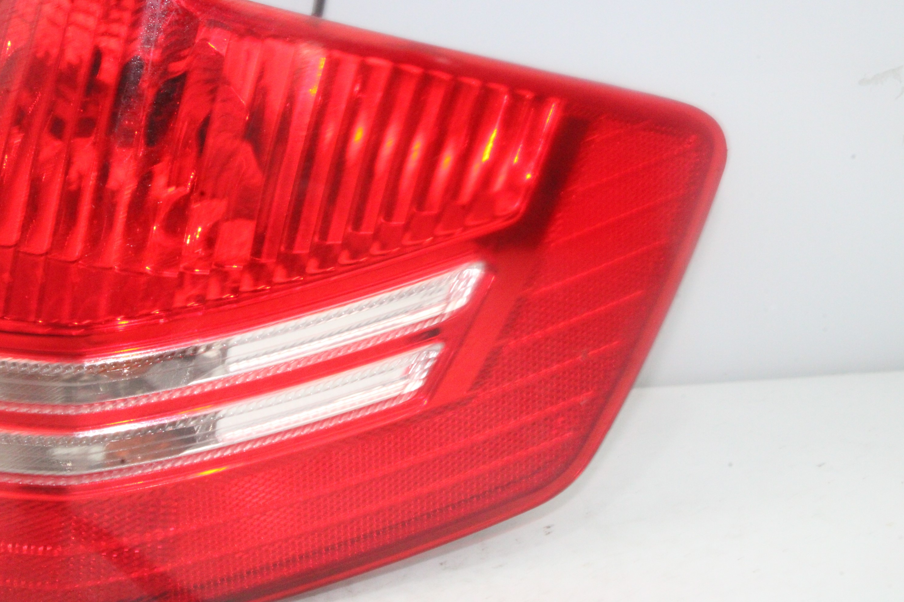 CITROËN C4 1 generation (2004-2011) Rear Right Taillight Lamp 965586398001 23774103