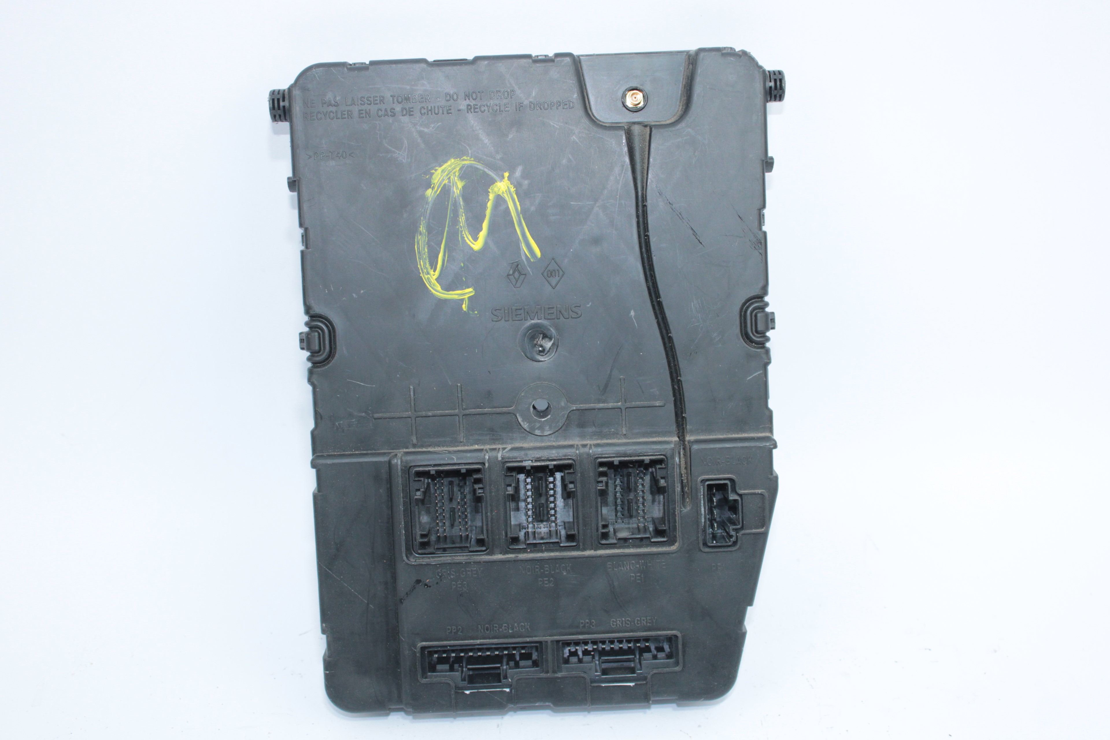Caja de relés / fusibles 8200309693 de Renault Scénic ii (jm0/1_) 2003-2006 113 CV - pieza usada