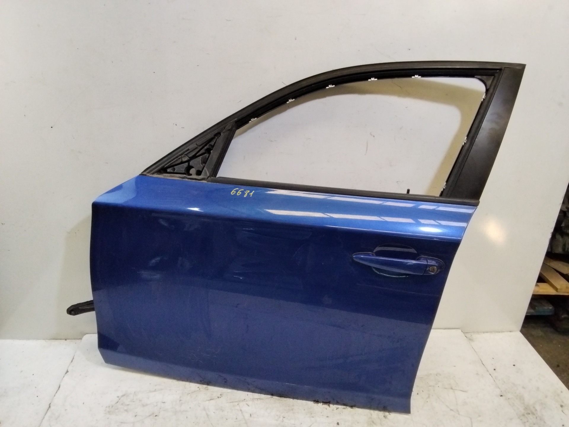 BMW 1 Series E81/E82/E87/E88 (2004-2013) Front Left Door NOREF 25267044