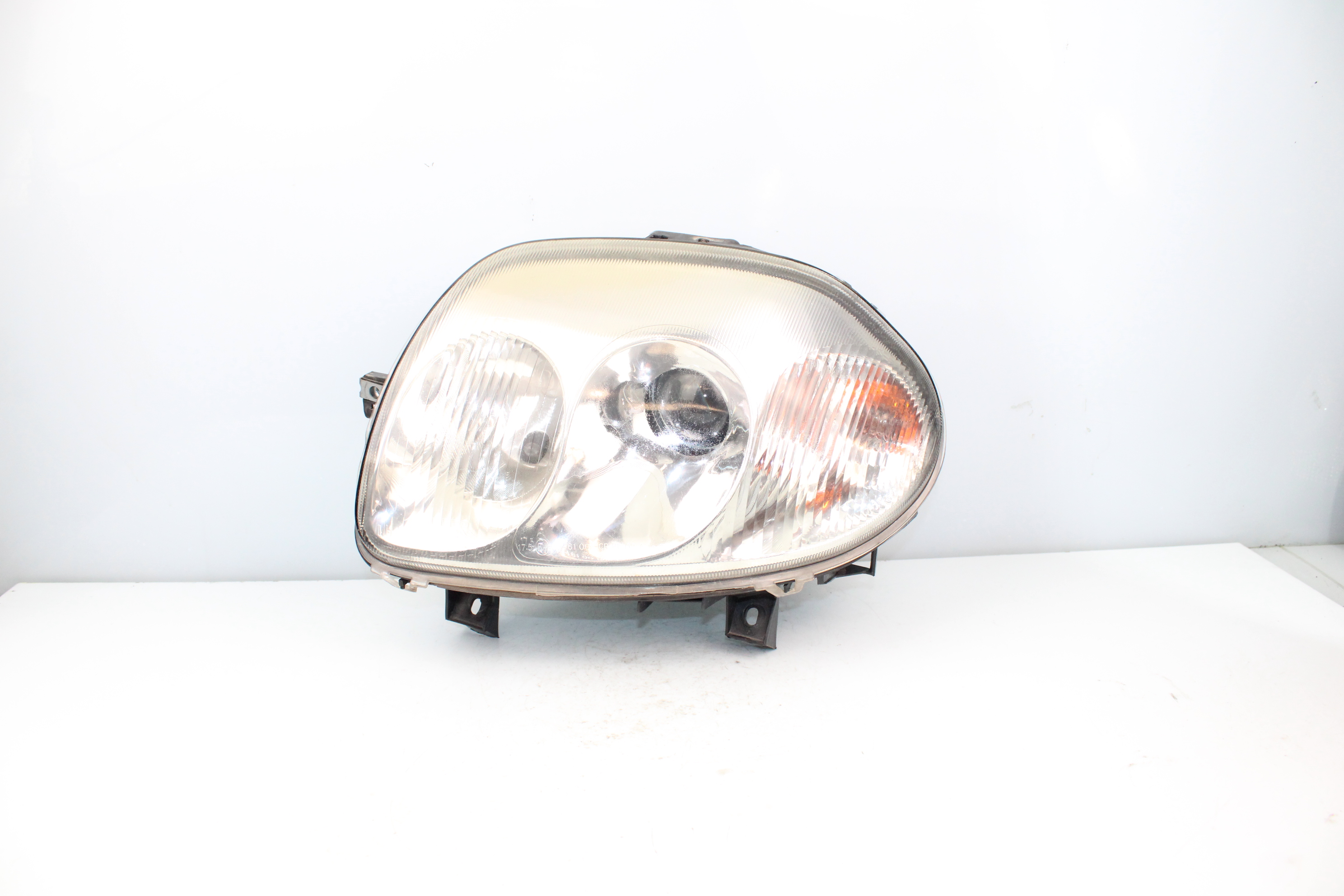 RENAULT Clio 3 generation (2005-2012) Front Left Headlight 085511136L 22635769