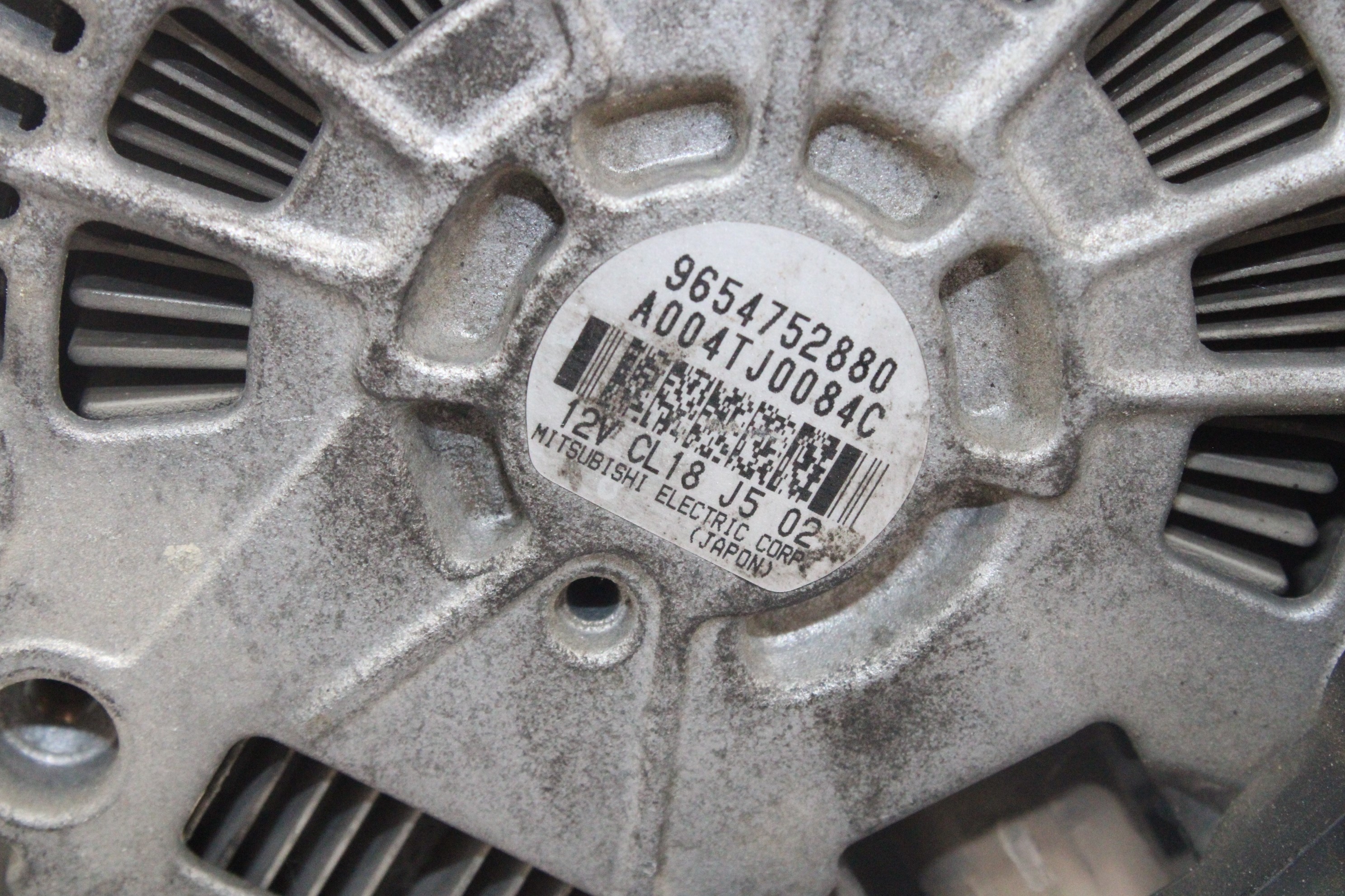 PEUGEOT 407 1 generation (2004-2010) Alternator 9654752880 21082104