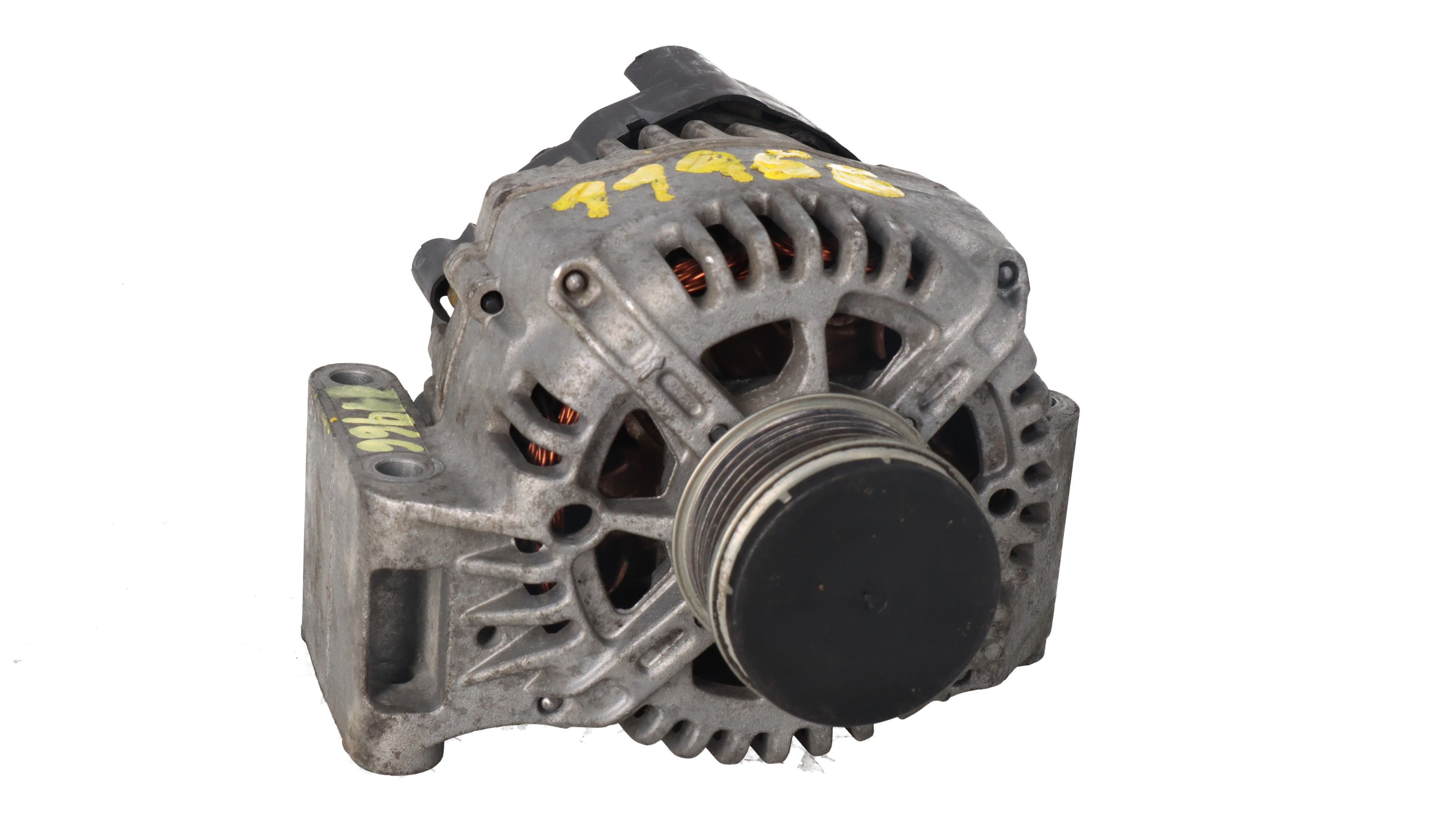 Alternador 199A3000 46823547 de Fiat Linea 2007-2017 - pieza usada