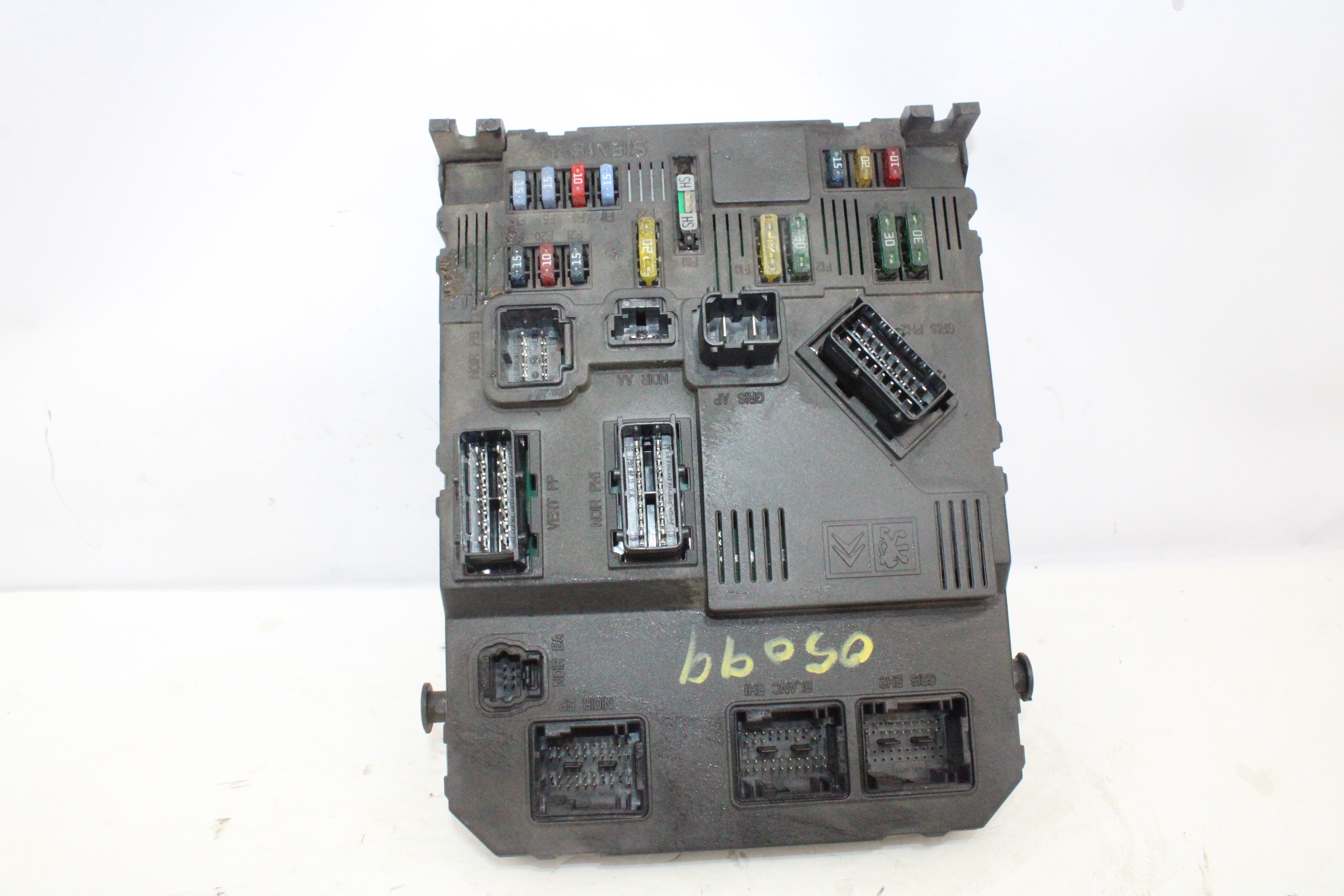 PEUGEOT 407 1 generation (2004-2010) Fuse Box BSIS0200 21074985