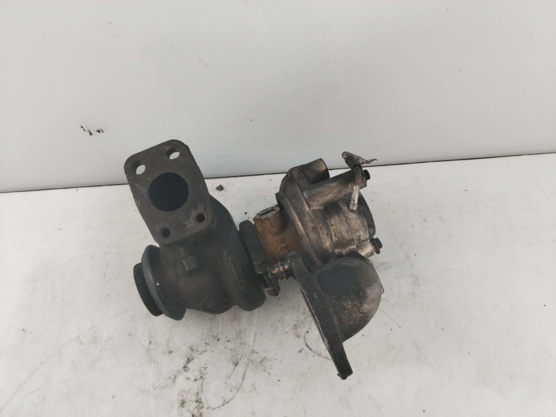 Turbocompresor 8HR 9673283680 de Peugeot 208 i (ca_, cc_) 2012-2015 - pieza usada