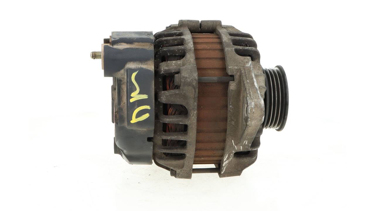 Alternador 3730022650 de Kia Rio 2007-2011 - pieza usada