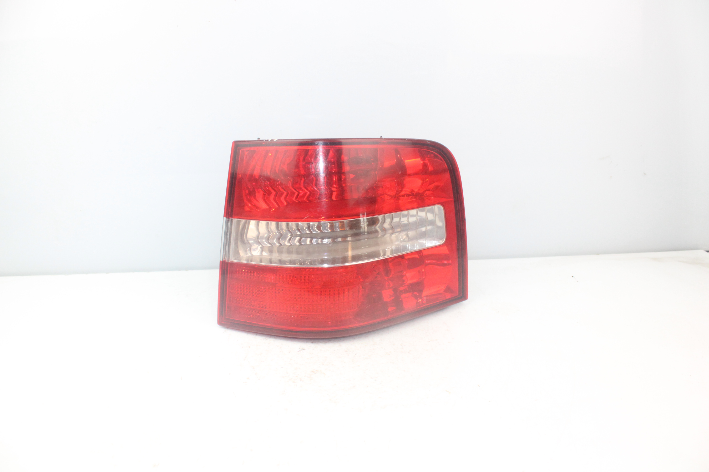 FIAT Rear Right Taillight Lamp 28190202 24058183