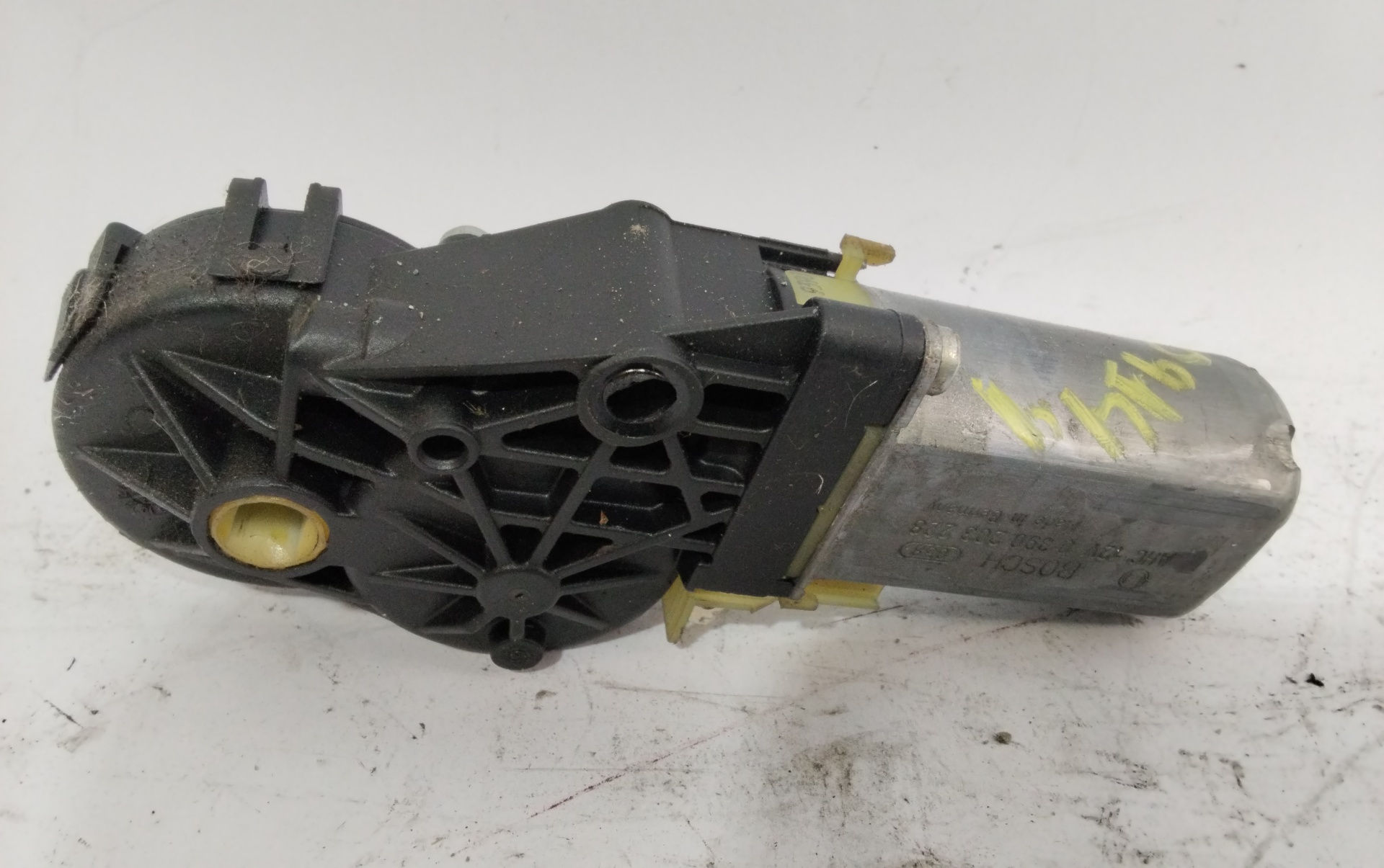 Sunroof electric motor RFNEW10J4 0390203228 de Peugeot 307 cc (3b) 2005-2009 - pieza usada