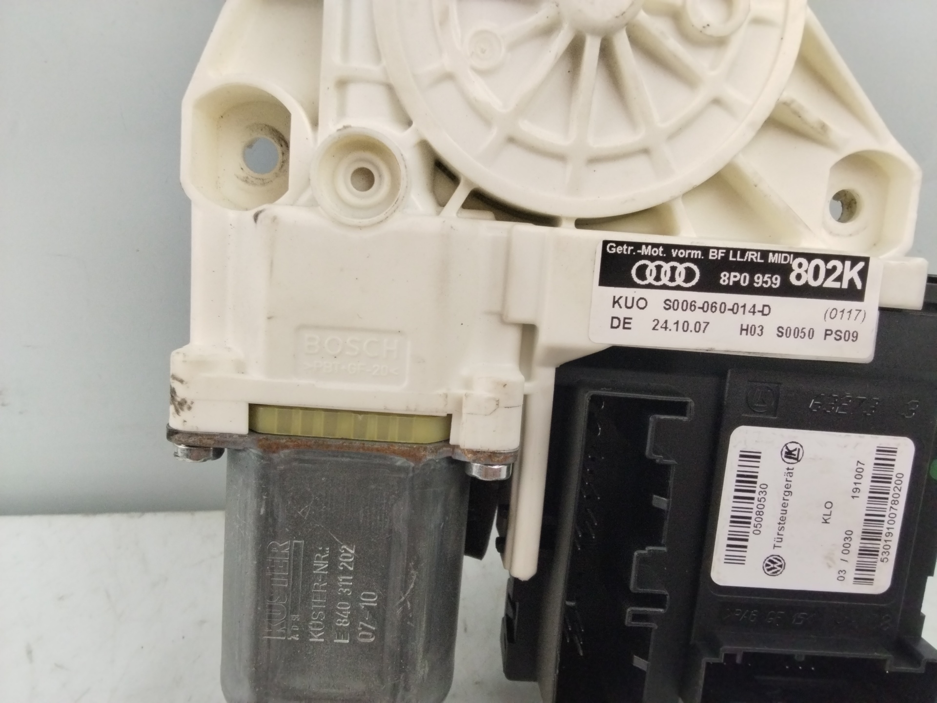 AUDI A3 8P (2003-2013) Motor de control geam ușă dreapta față 8P0959802K 25753276