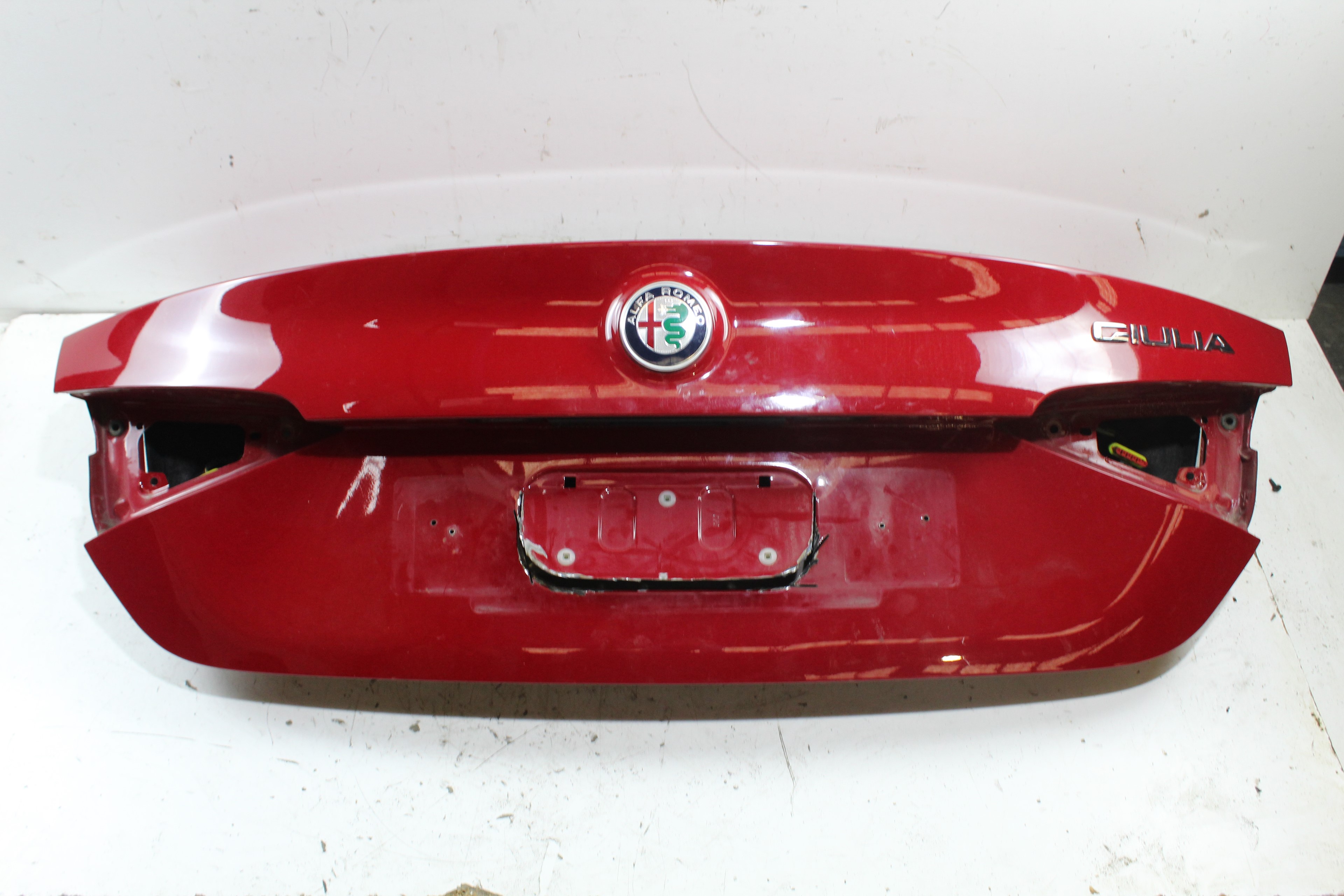ALFA ROMEO Giulia 2 generation (2015-2024) Крышка багажника NOTIENEREF 23767807