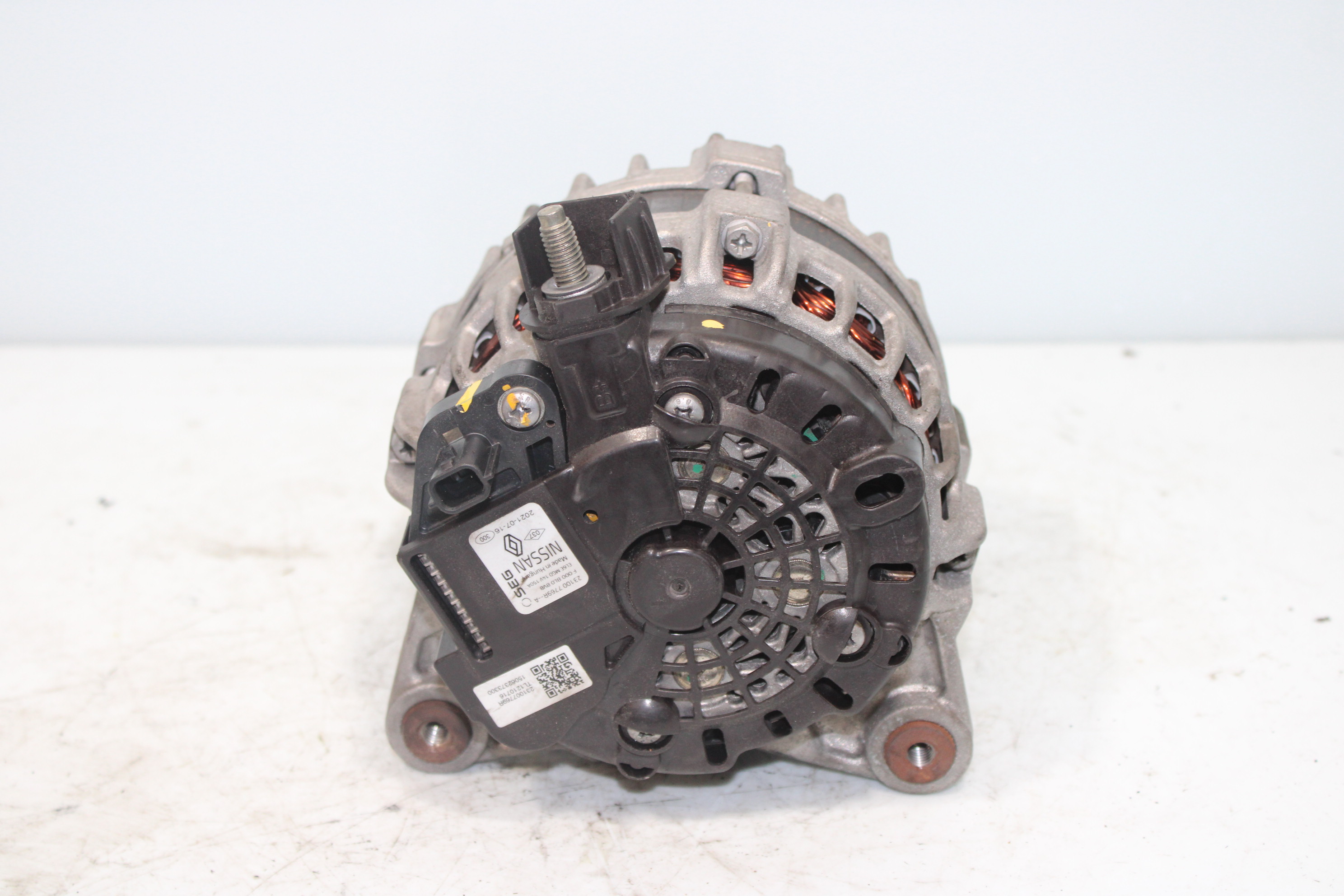 DACIA Sandero 2 generation (2013-2020) Alternator 231007769R 24066398