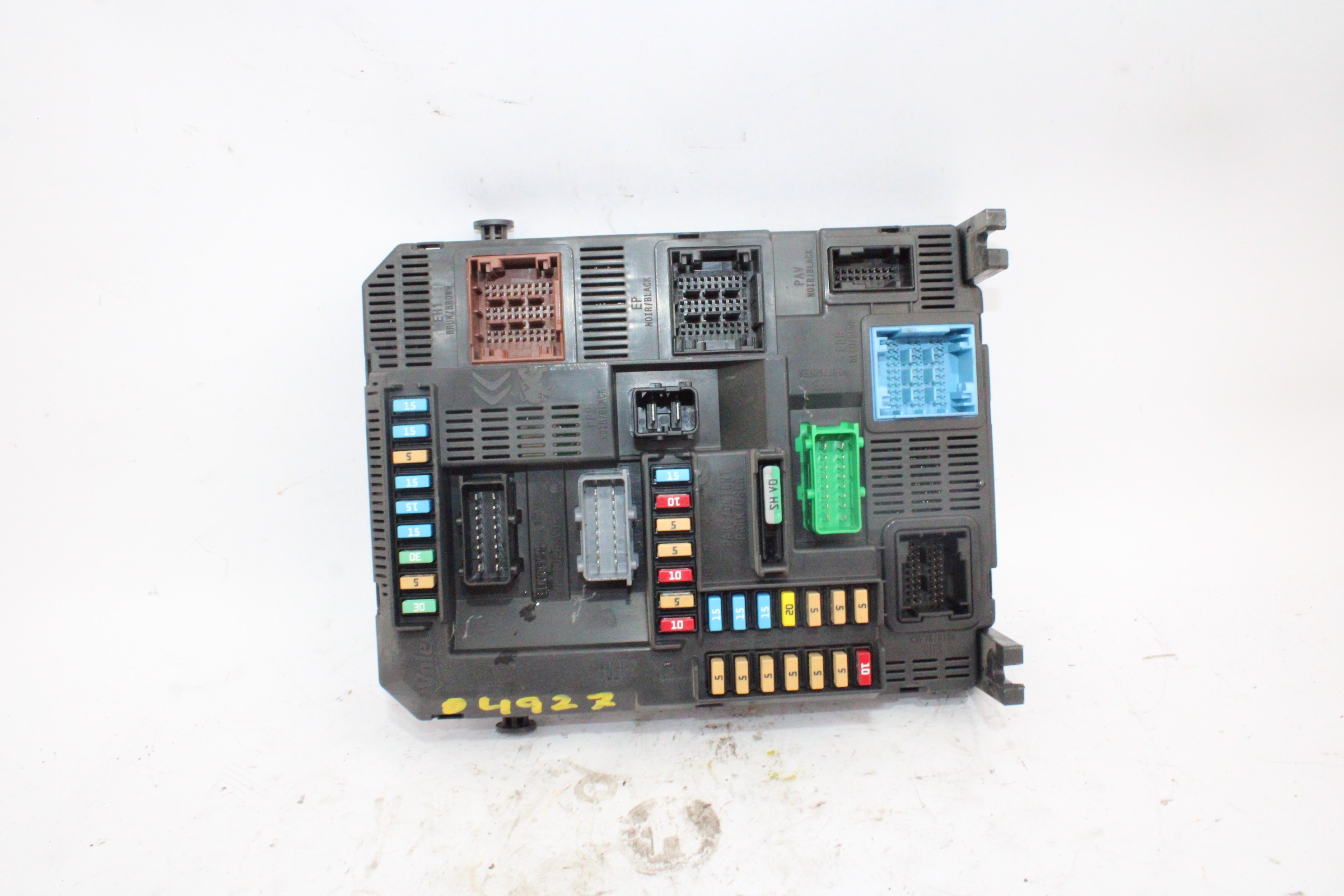 PEUGEOT 2008 1 generation (2013-2020) Fuse Box 9819850080 23759872