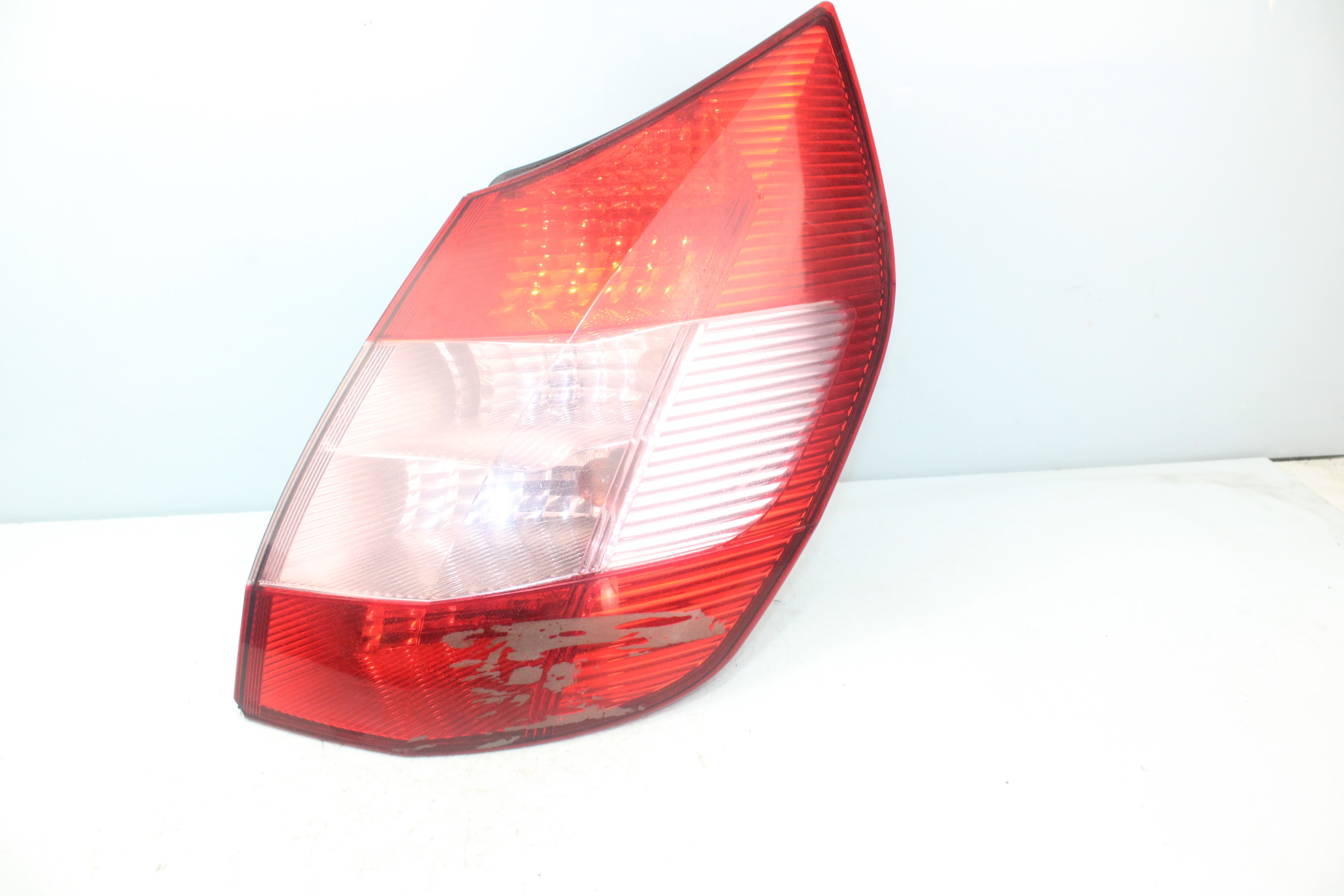 RENAULT Scenic 2 generation (2003-2010) Rear Right Taillight Lamp 8200127702F 25180169