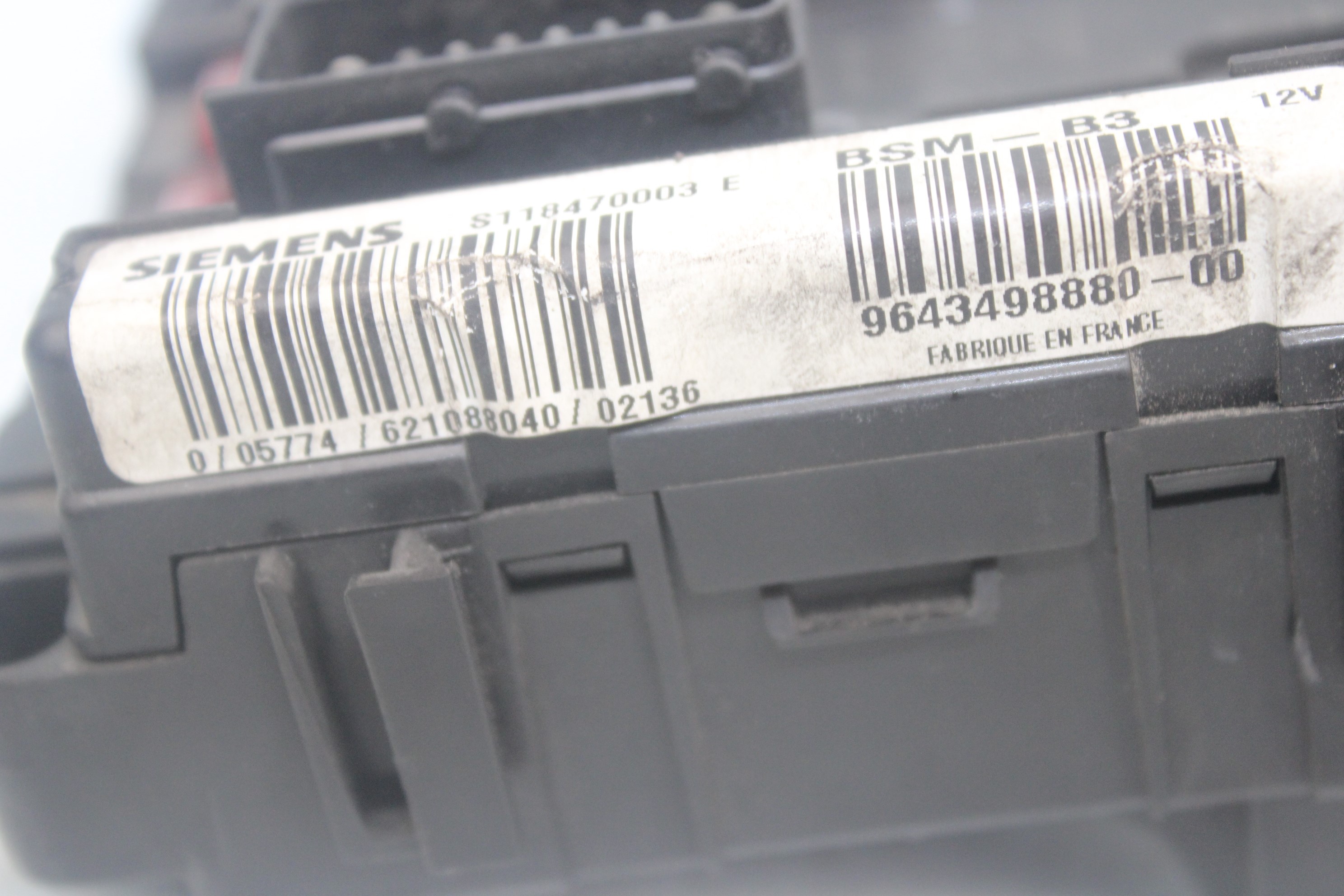 Caja de relés / fusibles 8HXDV4TD,8HZ,8HX 964349888000 de Citroen C3 ii (sc_) 2009-2016 68 CV - pieza usada