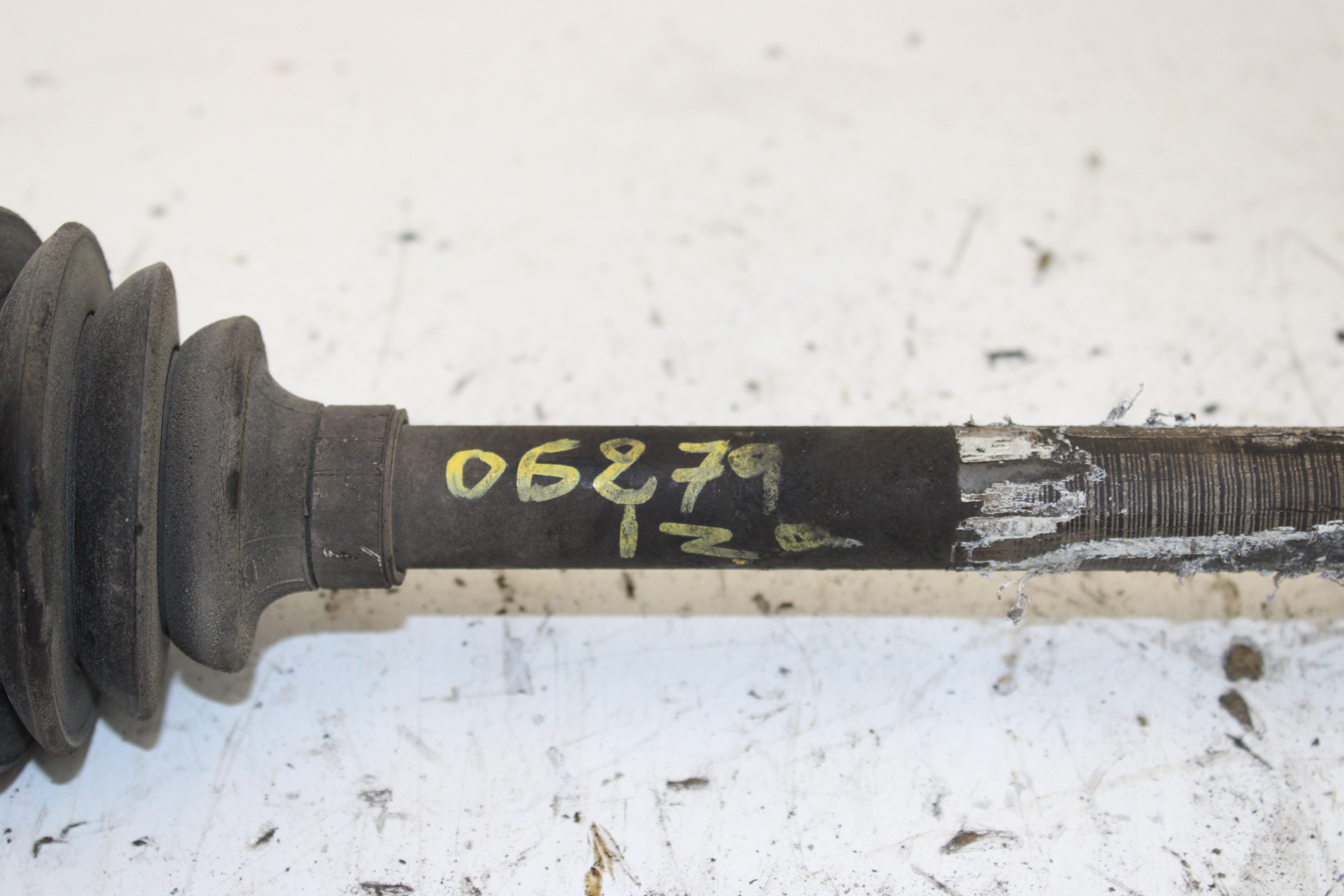 TOYOTA T5 (2003-2015) Front Left Driveshaft NOTIENEREFERENCIA 25368287