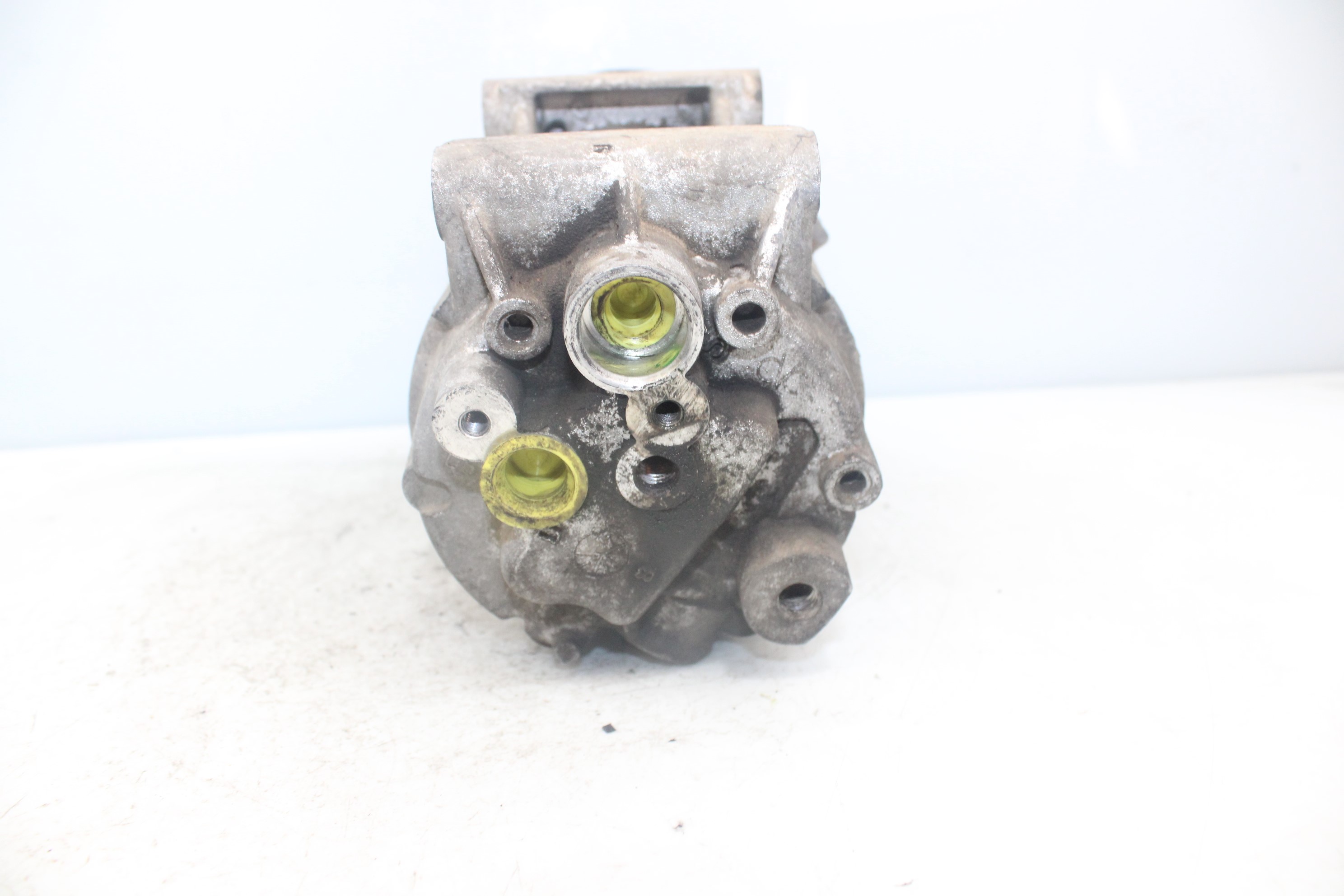 RENAULT Megane 2 generation (2002-2012) Hасос кондиционера 01140017 24059440