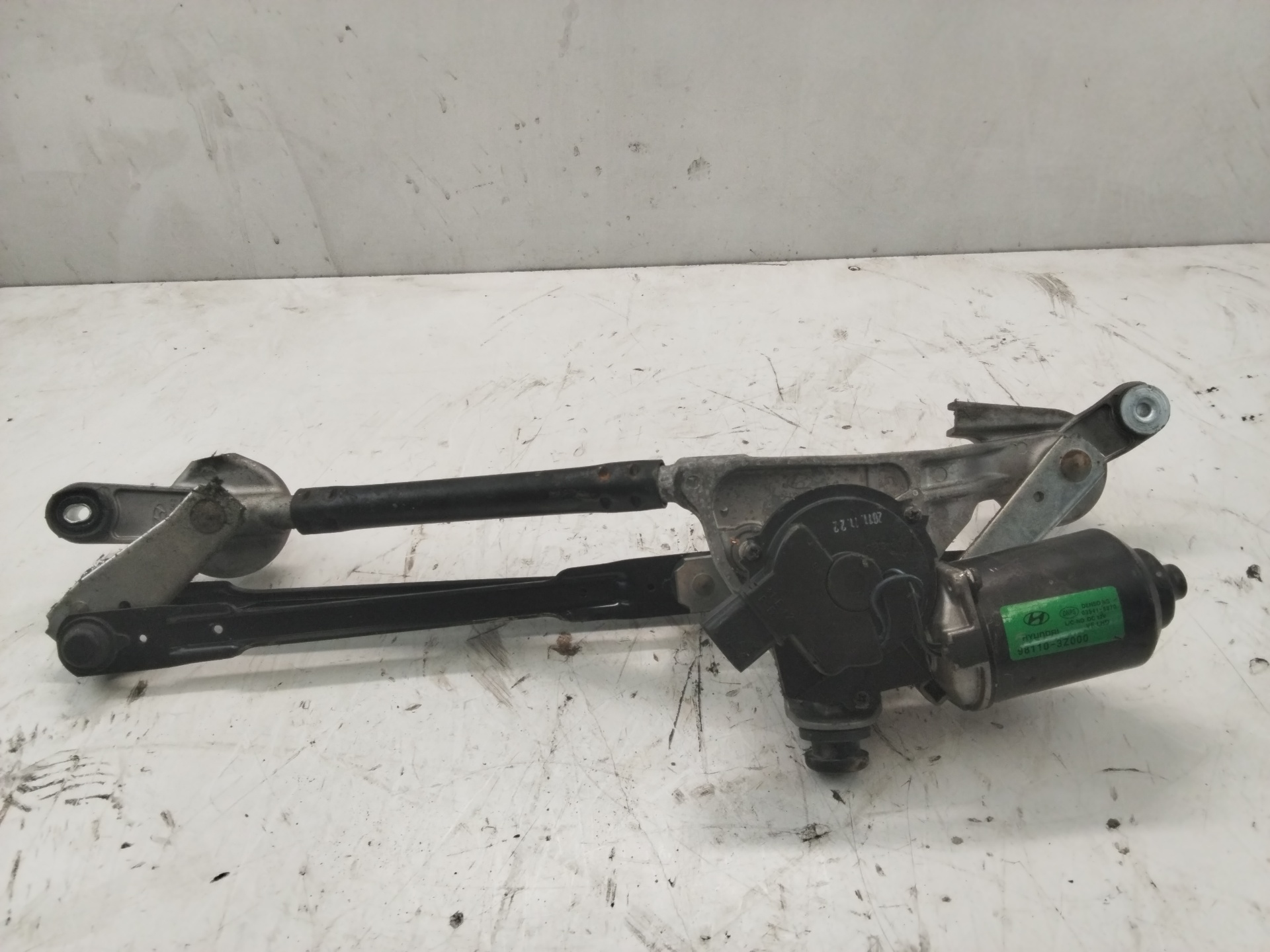 HYUNDAI i40 VF (1 generation) (2011-2020) Front Windshield Wiper Mechanism 981103Z000 25191375