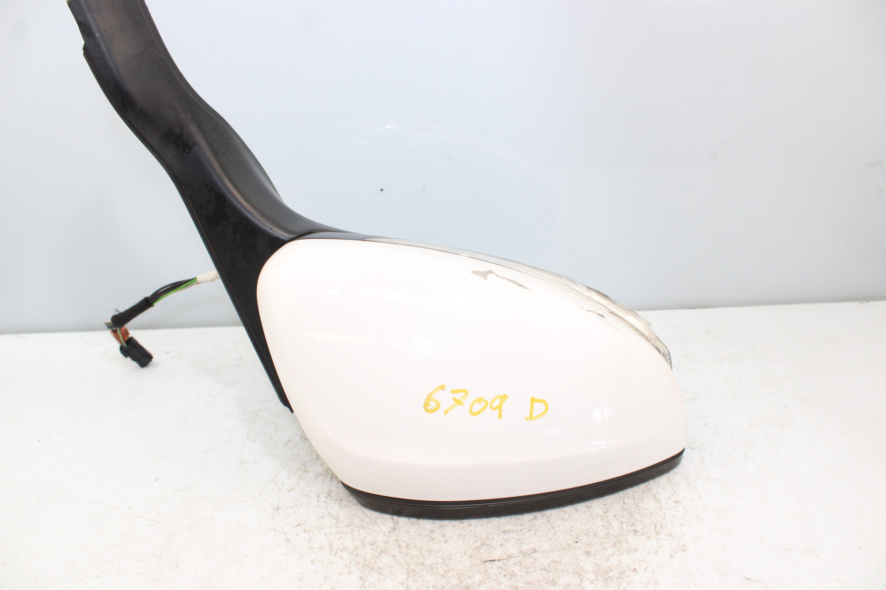 PEUGEOT 208 Peugeot 208 (2012-2015) Right Side Wing Mirror E20211047 25280099