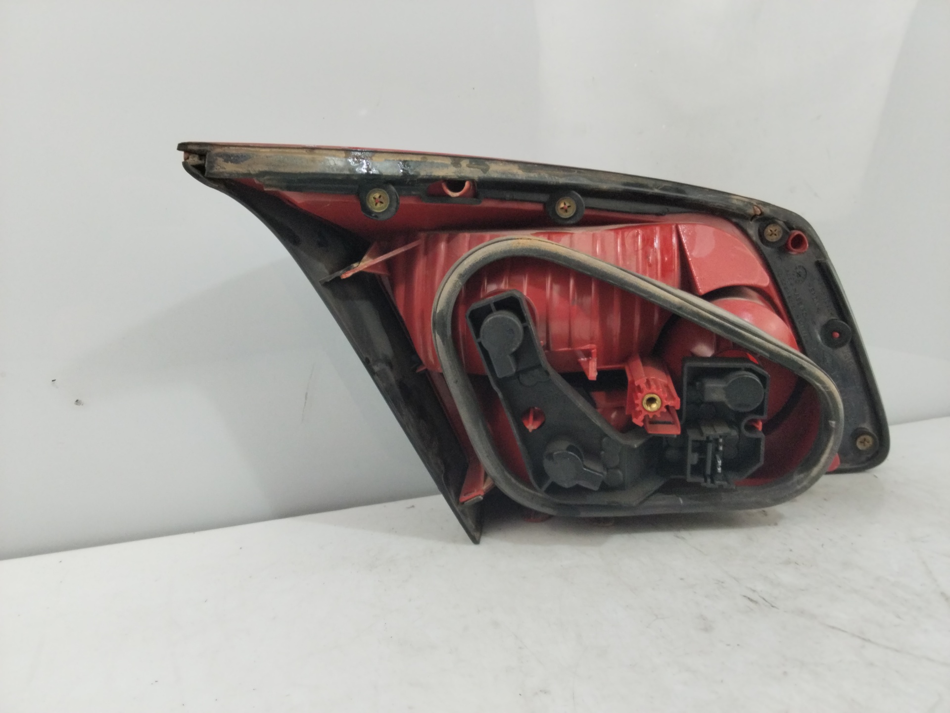 Innenrückleuchte rechts G9T702,G9T600,G9T700,G9T606,G9T607 8200014360 de Renault Vel satis (bj0_) 2002-0 - pieza usada