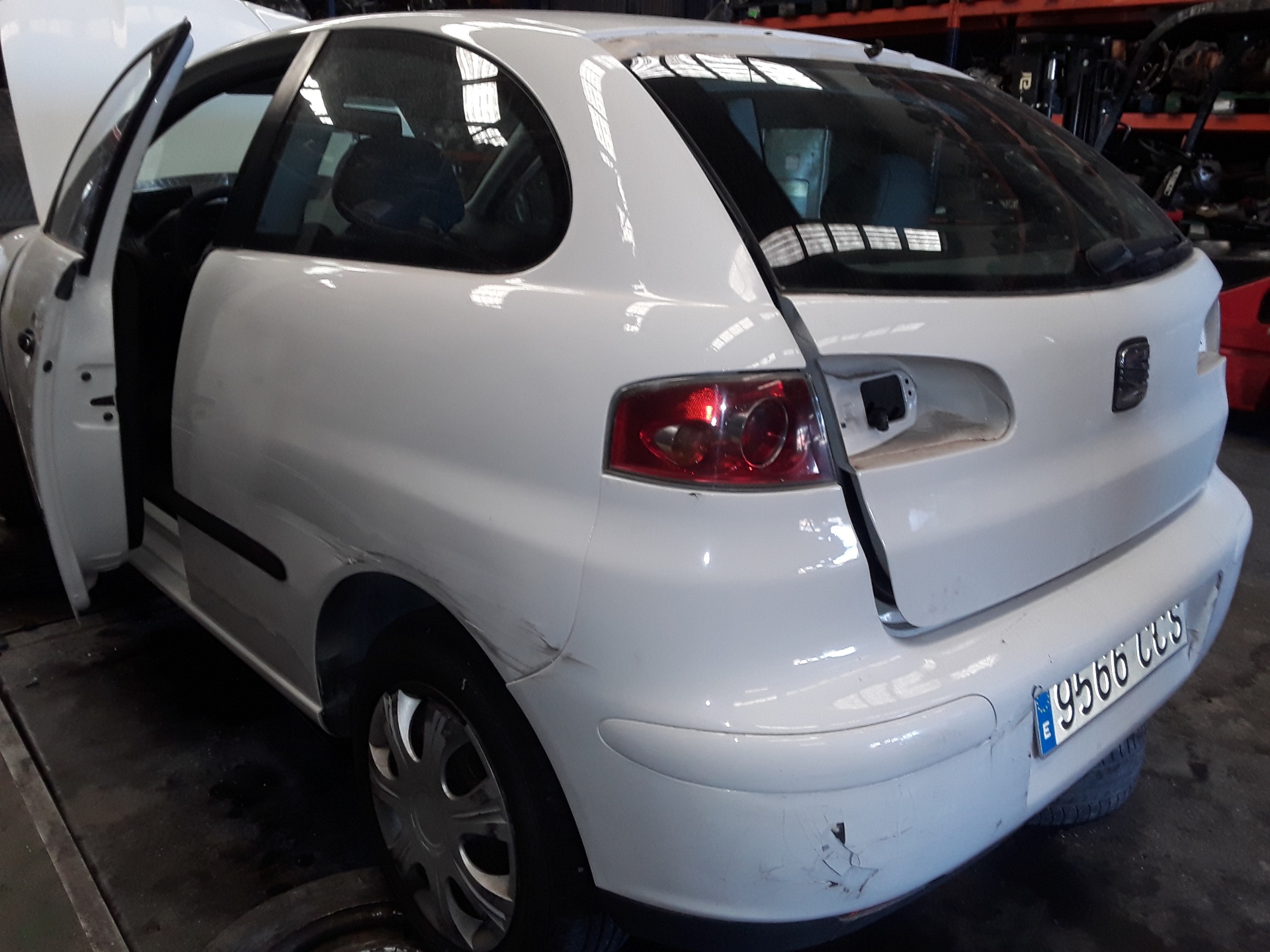 SEAT Ibiza 3 generation (2002-2008) Priekinių kairių durų veidrodis E9014142 23764223