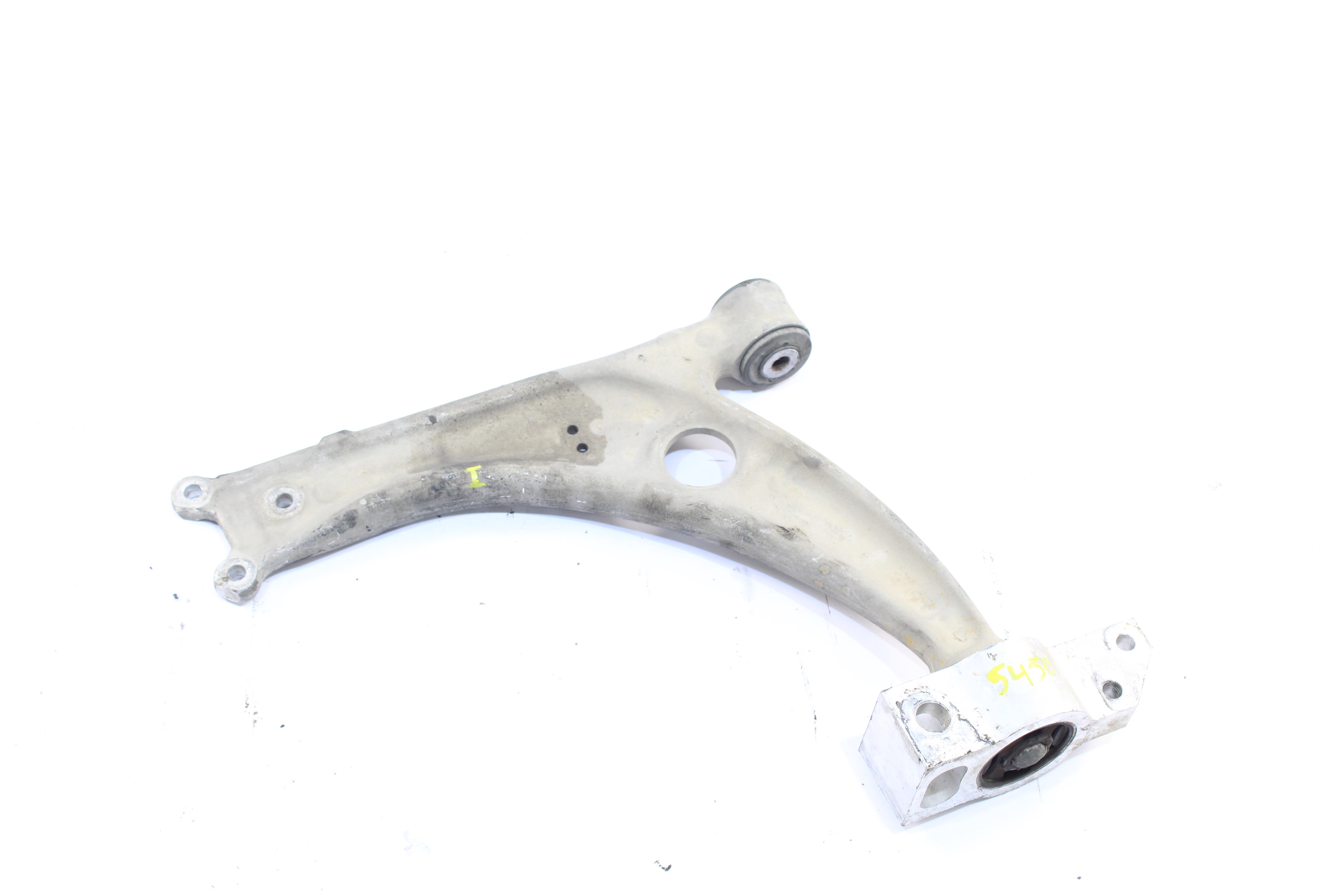 VOLKSWAGEN Passat Variant 1 generation (2010-2024) Front Left Arm SINREF 23769590