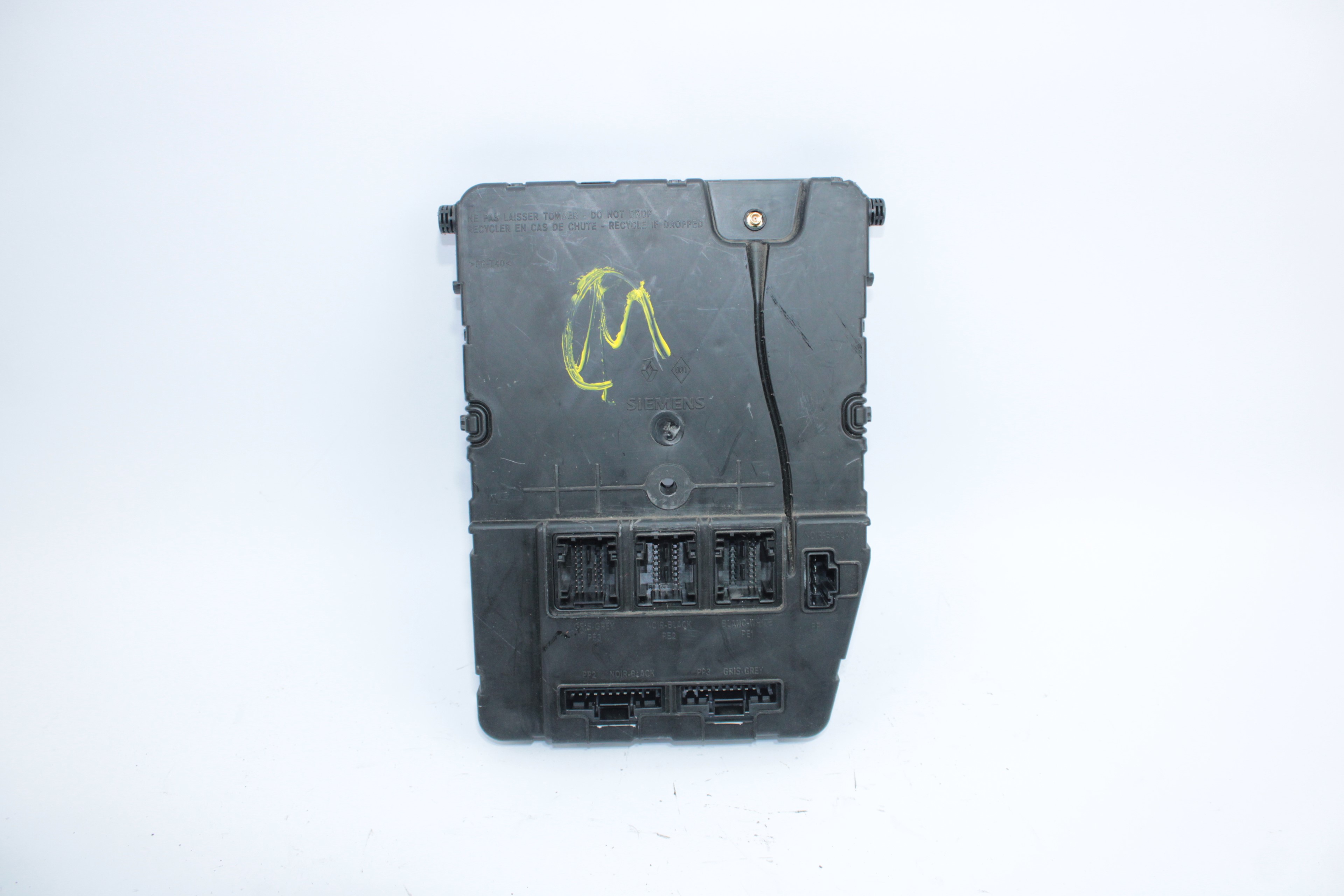 Caja de relés / fusibles 8200309693 de Renault Scénic ii (jm0/1_) 2003-2006 113 CV