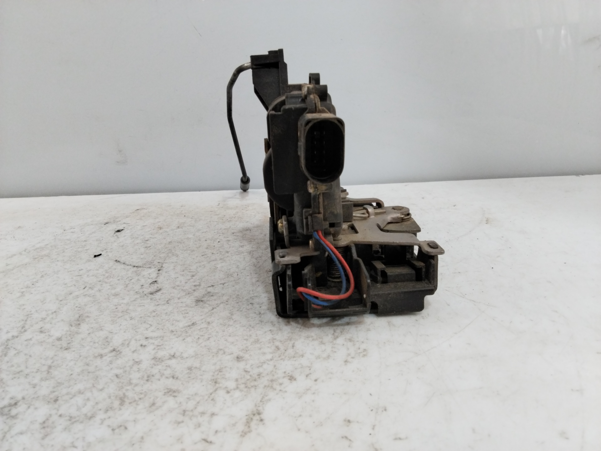 NISSAN Passat B5 (1996-2005) Front Left Door Lock C6X1837013H 25618793